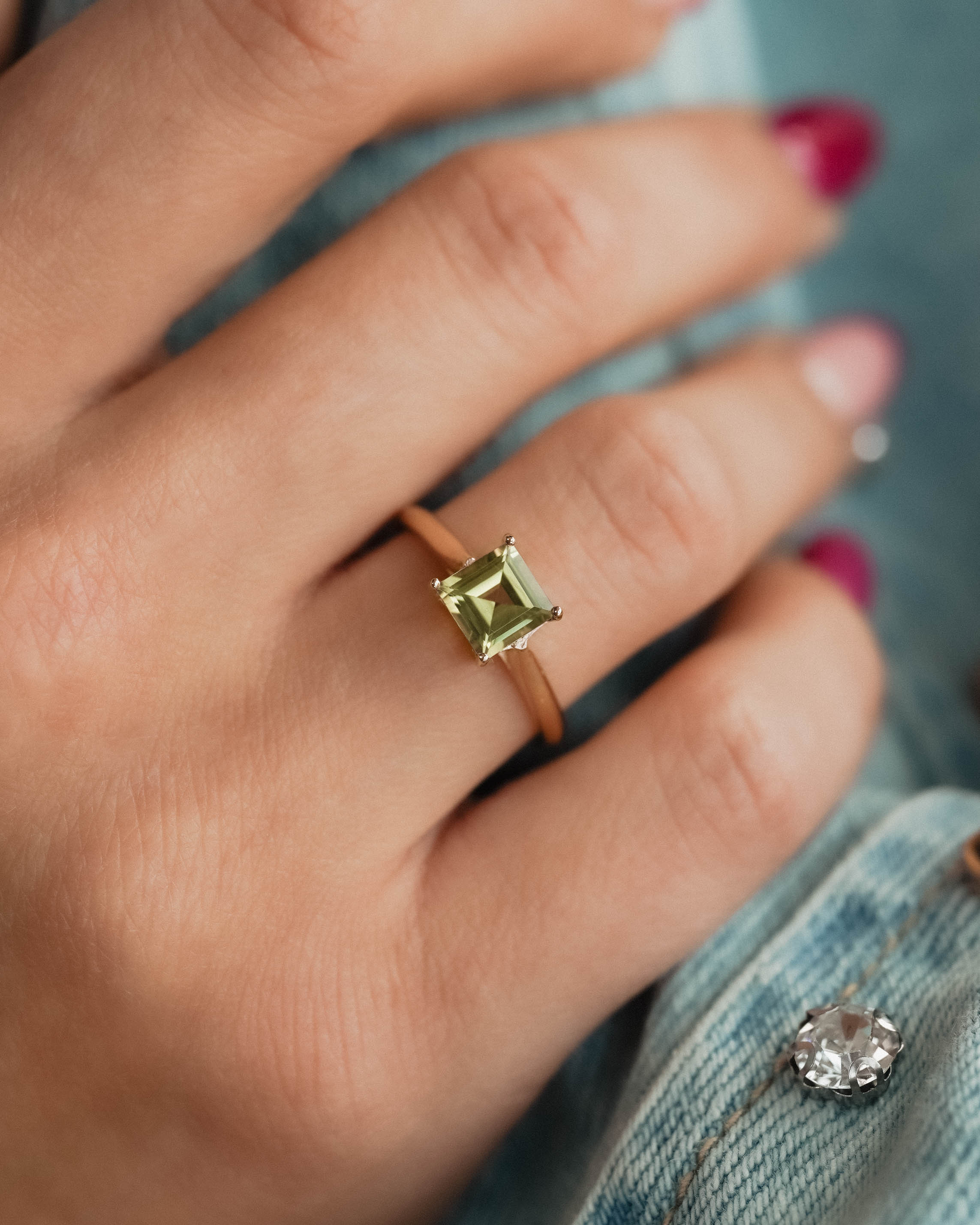 Amandine | Vintage Peridoot Solitaire Ring