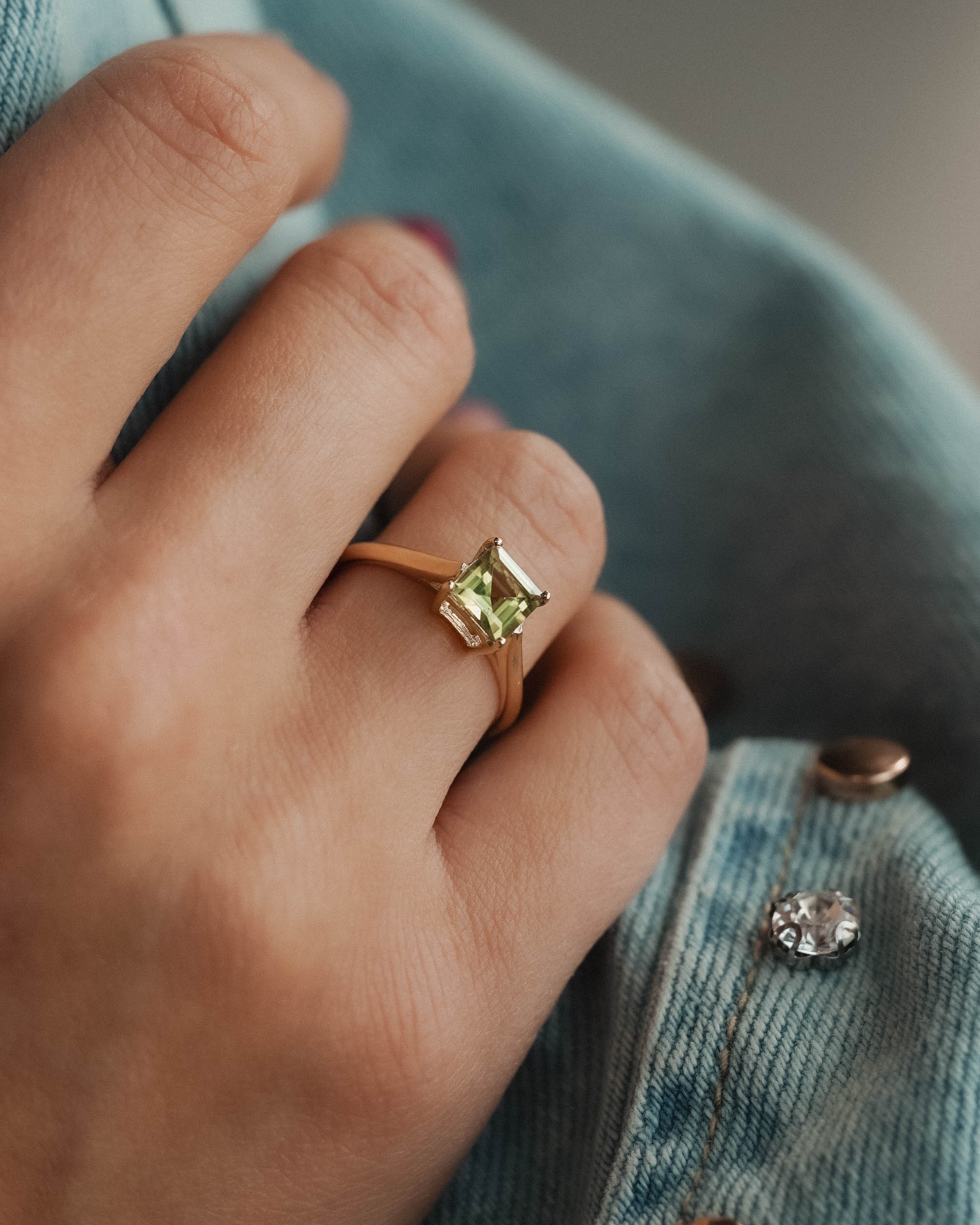 Amandine | Vintage Peridoot Solitaire Ring