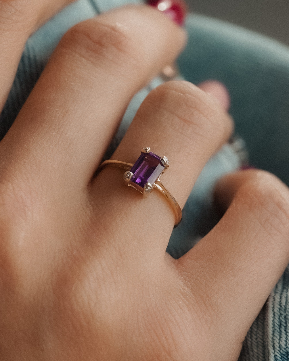 Calista | Vintage Amethist Solitaire & Diamant Details Ring