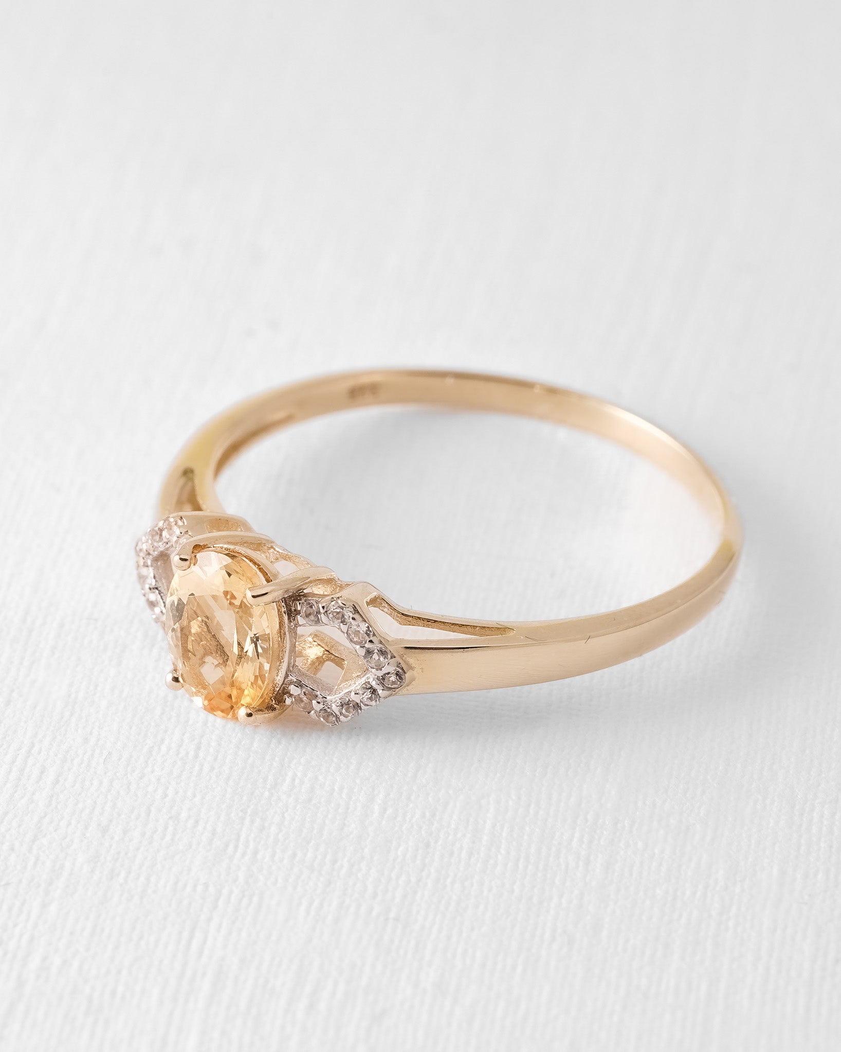 Aveline | Vintage Citrien & Witte Saffier Dress Ring