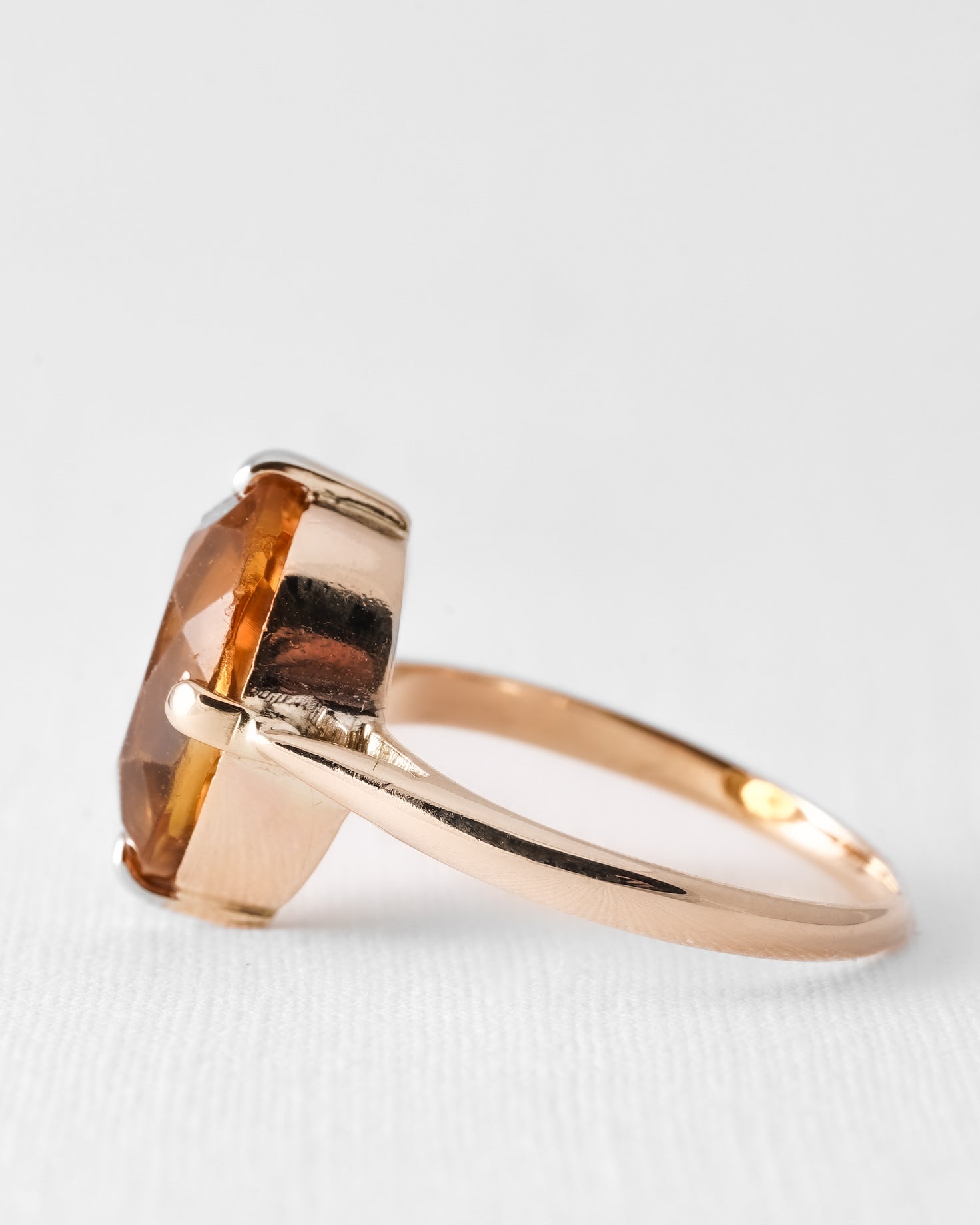 Serenella | Vintage Citrien Solitaire Ring