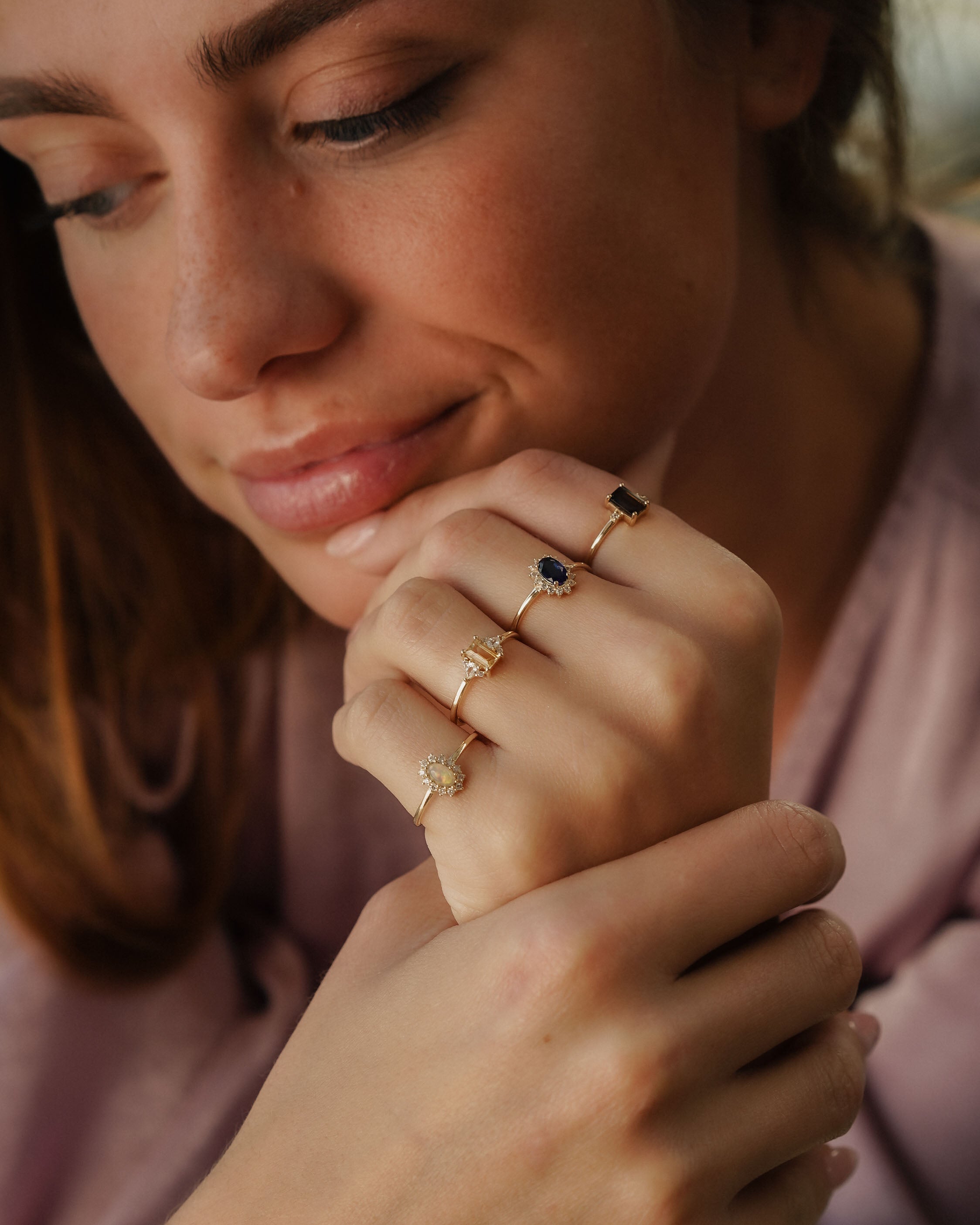 Louise | Rookkwarts Solitaire & Diamant Ring - Menina Amsterdam