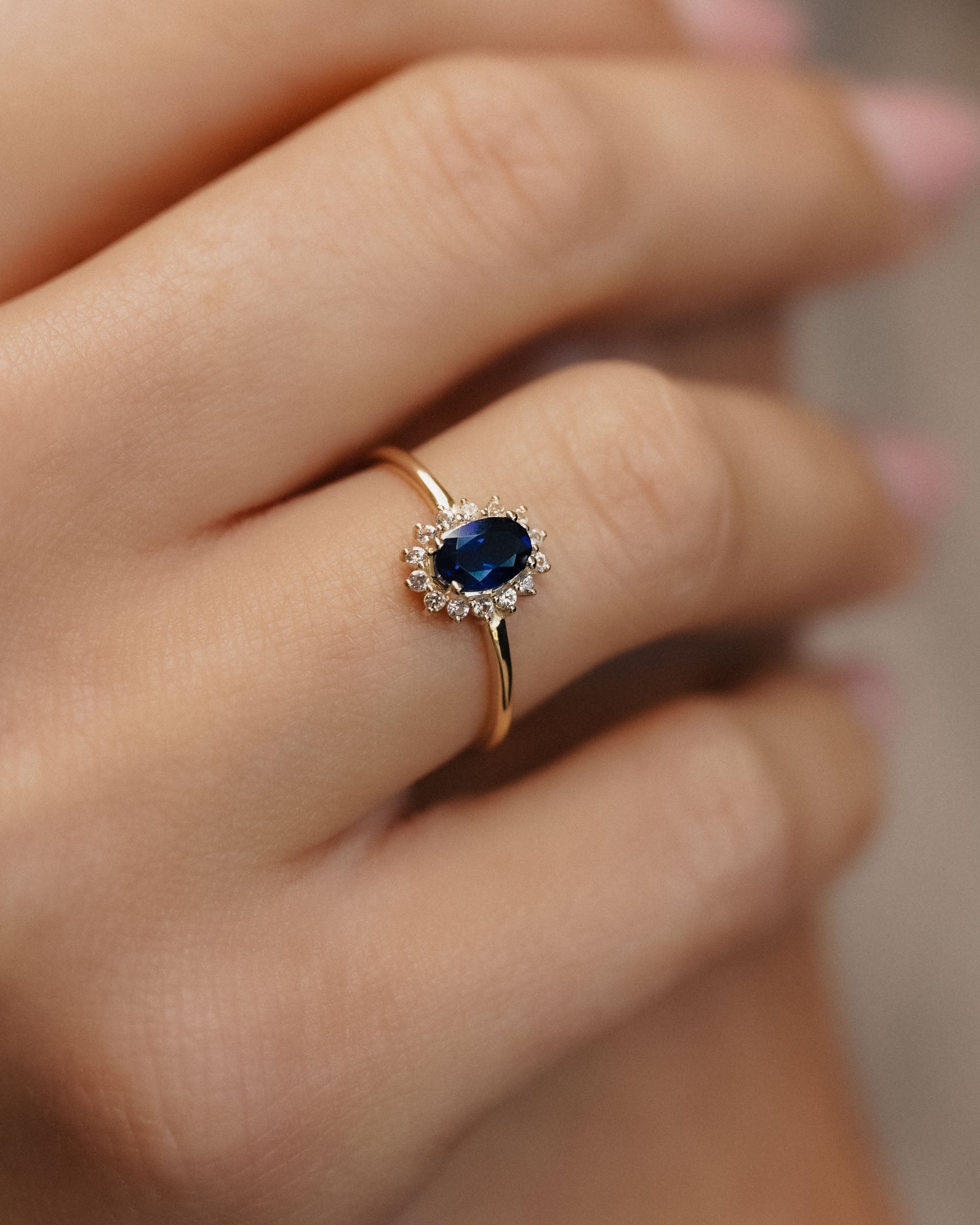 Livia | Saffier & Diamant Cluster Ring