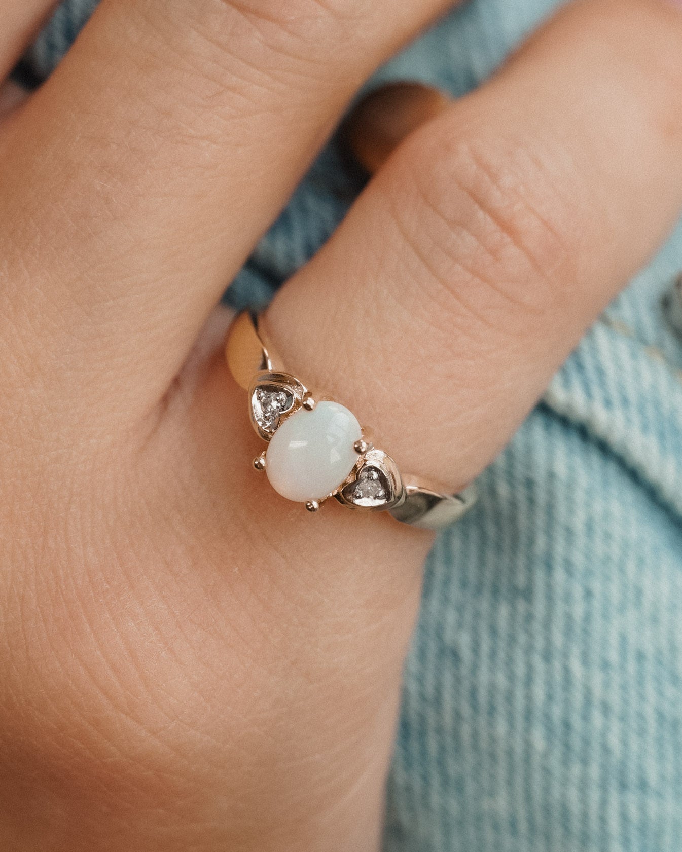 Mirabelle | Vintage Opaal Solitaire & Diamant Details Ring - Menina Amsterdam