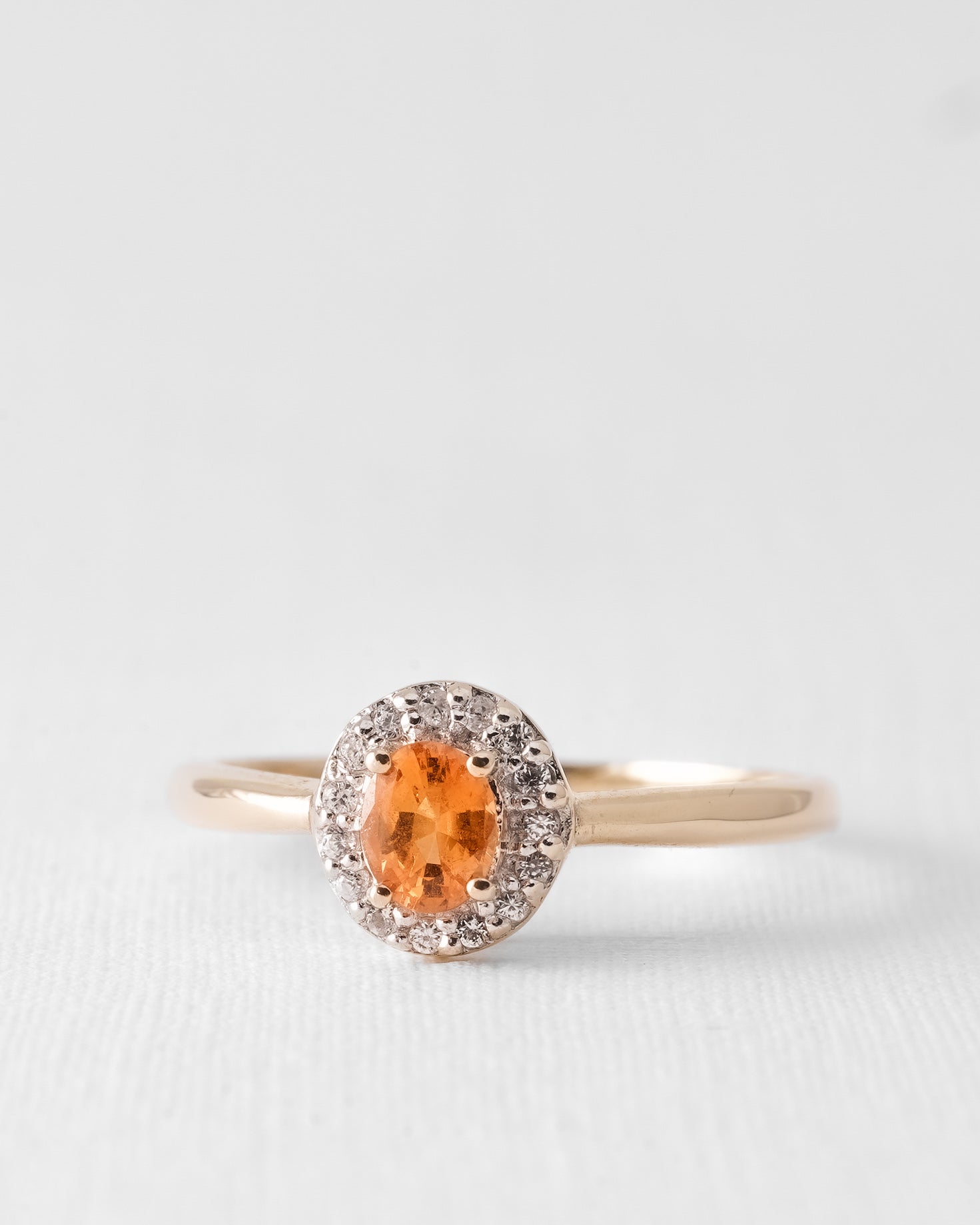 Arielle | Vintage Oranje & Witte Saffier Cluster Ring