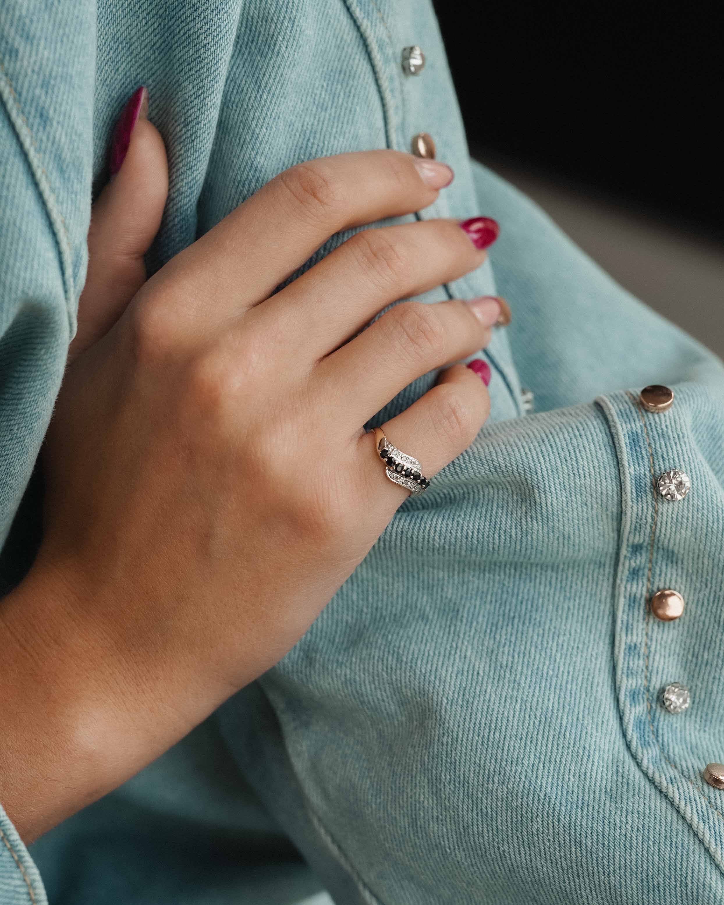 (05-03) Celestine | Vintage Saffier & Diamant Ring - Menina Amsterdam