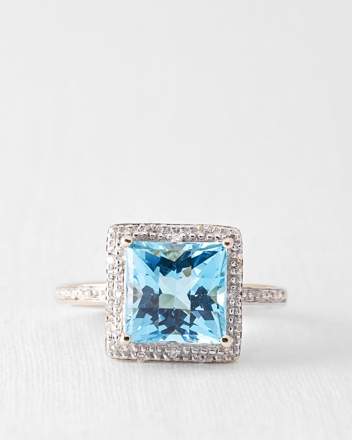Noelis | Vintage Blue Topaz and Diamond Dress Ring