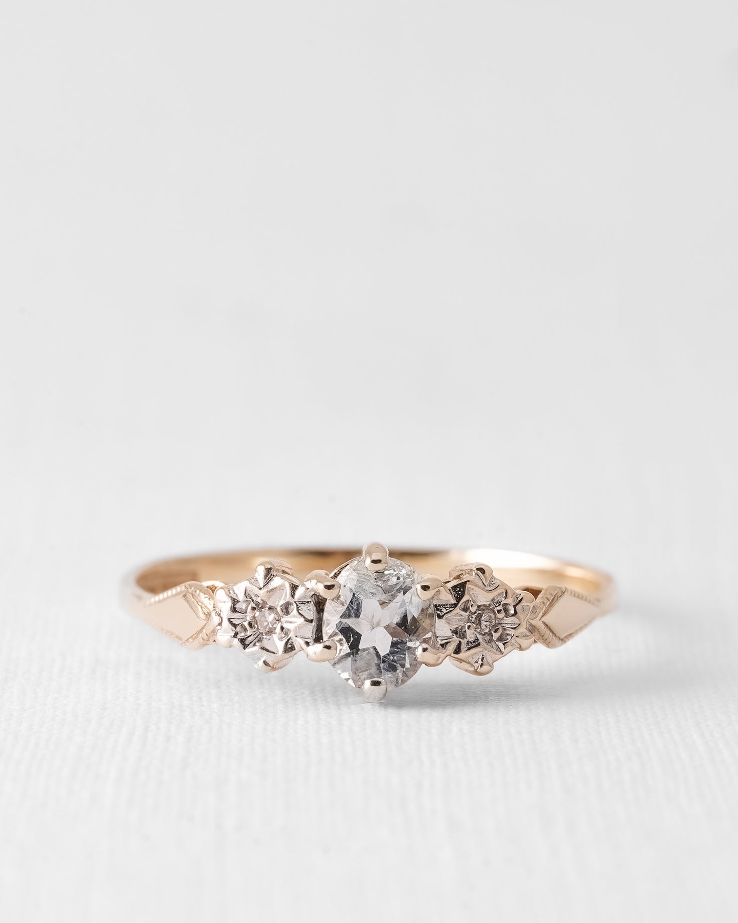 (05-03) Anouk | Vintage Aquamarine & Diamond Ring - Menina Amsterdam