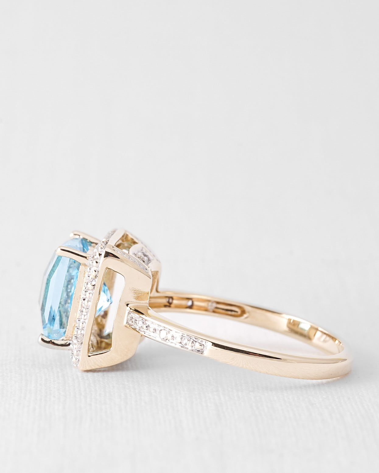 Noelis | Vintage Blue Topaz and Diamond Dress Ring