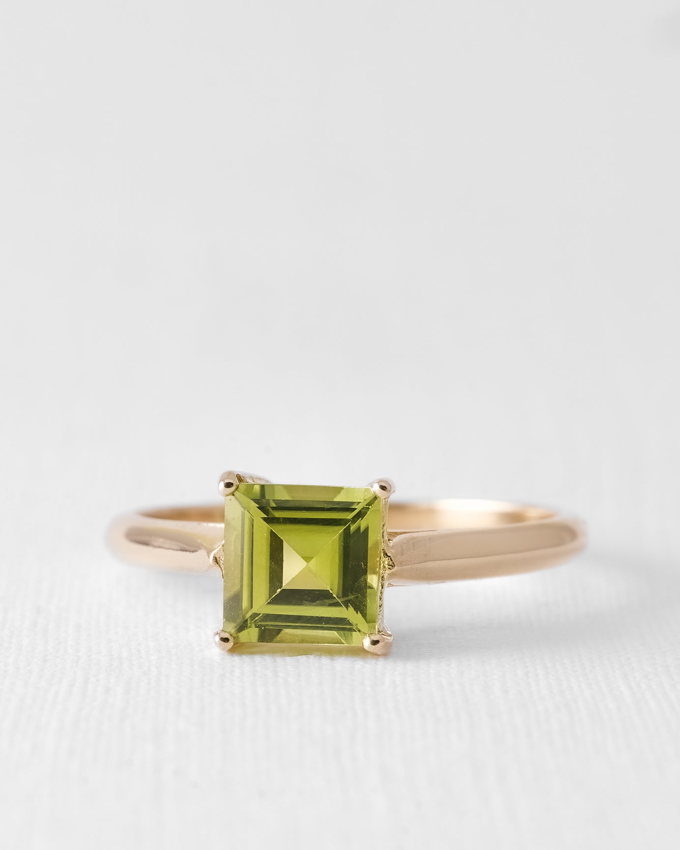 Amandine | Vintage Peridoot Solitaire Ring