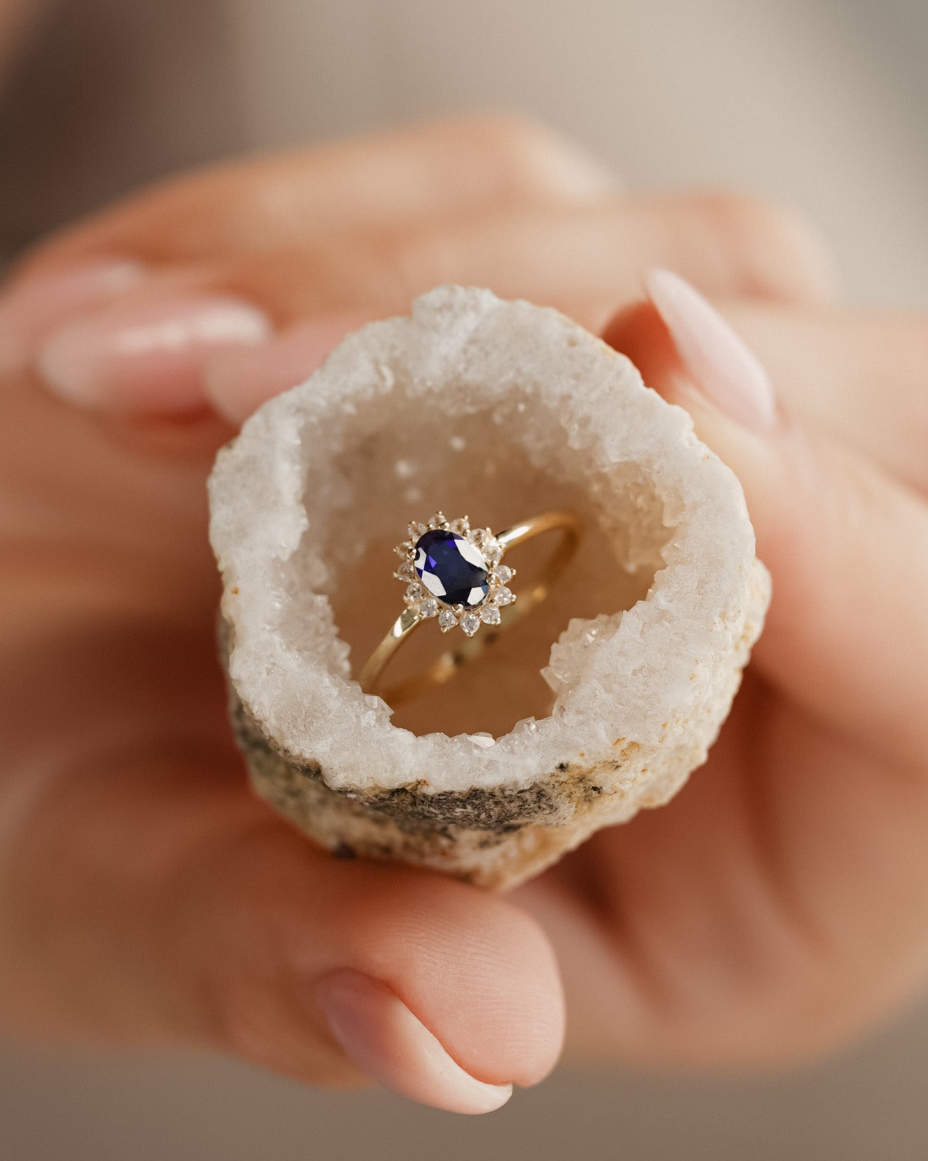 Livia | Saffier & Diamant Cluster Ring