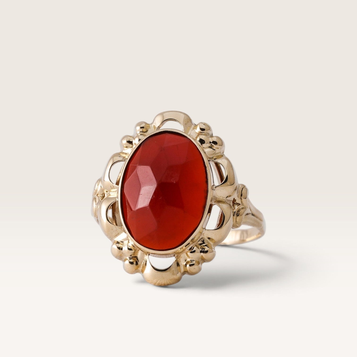Aven | 14K Granaat Statement Ring - Menina Amsterdam