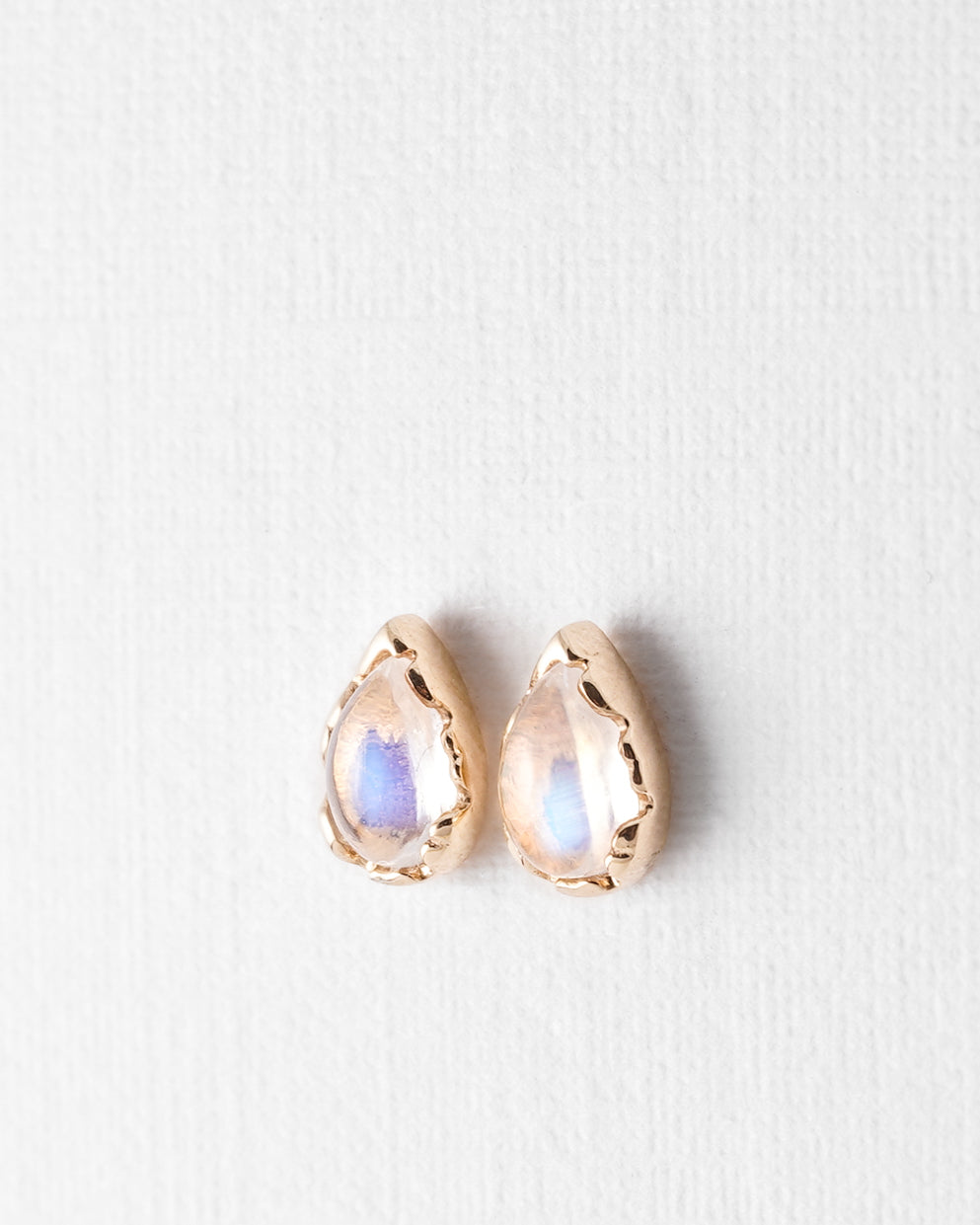 Ardea | 14K Maansteen Pear Cut Studs