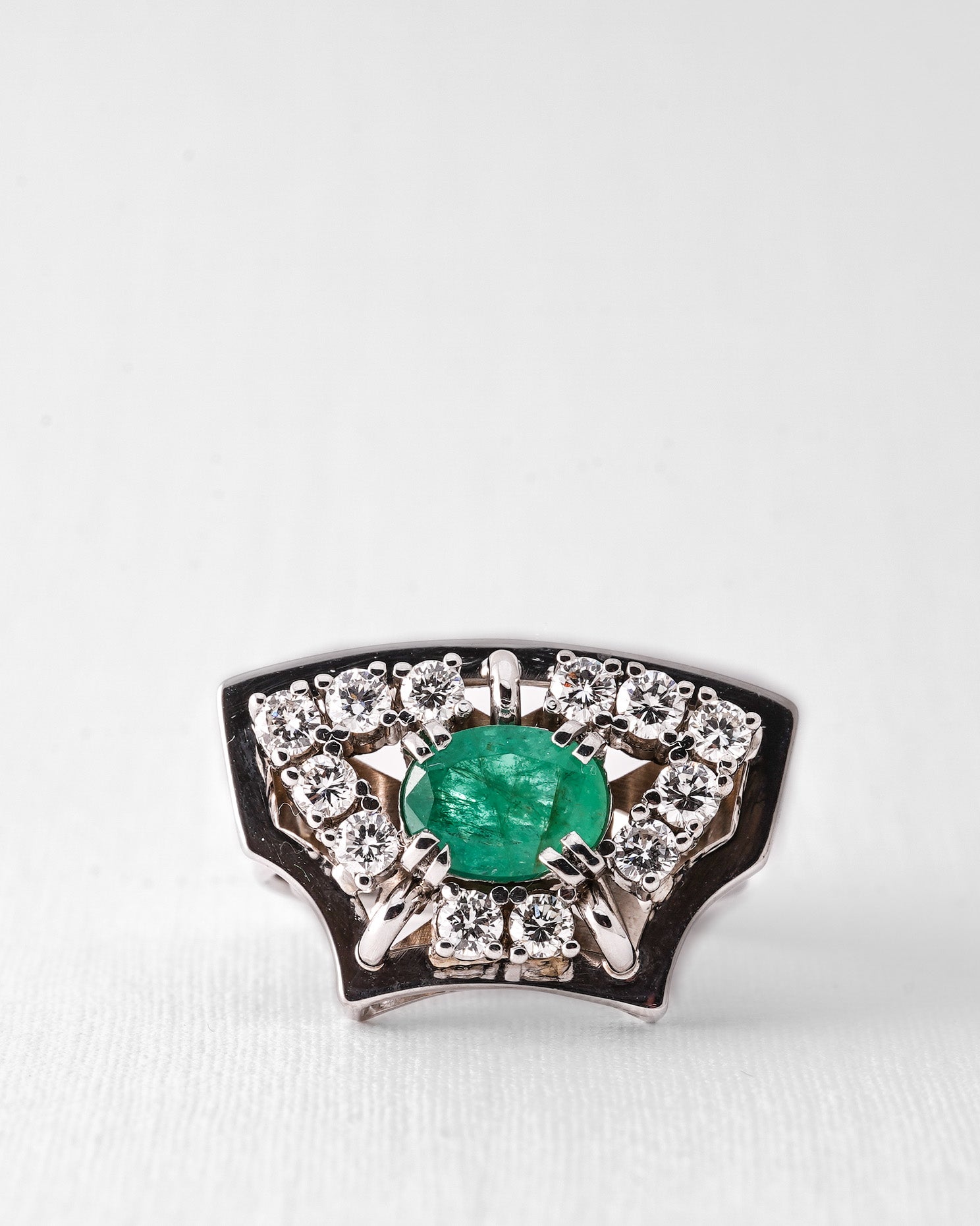 Veyla | 14K Briljant (0.6ct) & Smaragd (1.8ct) Statement Ring