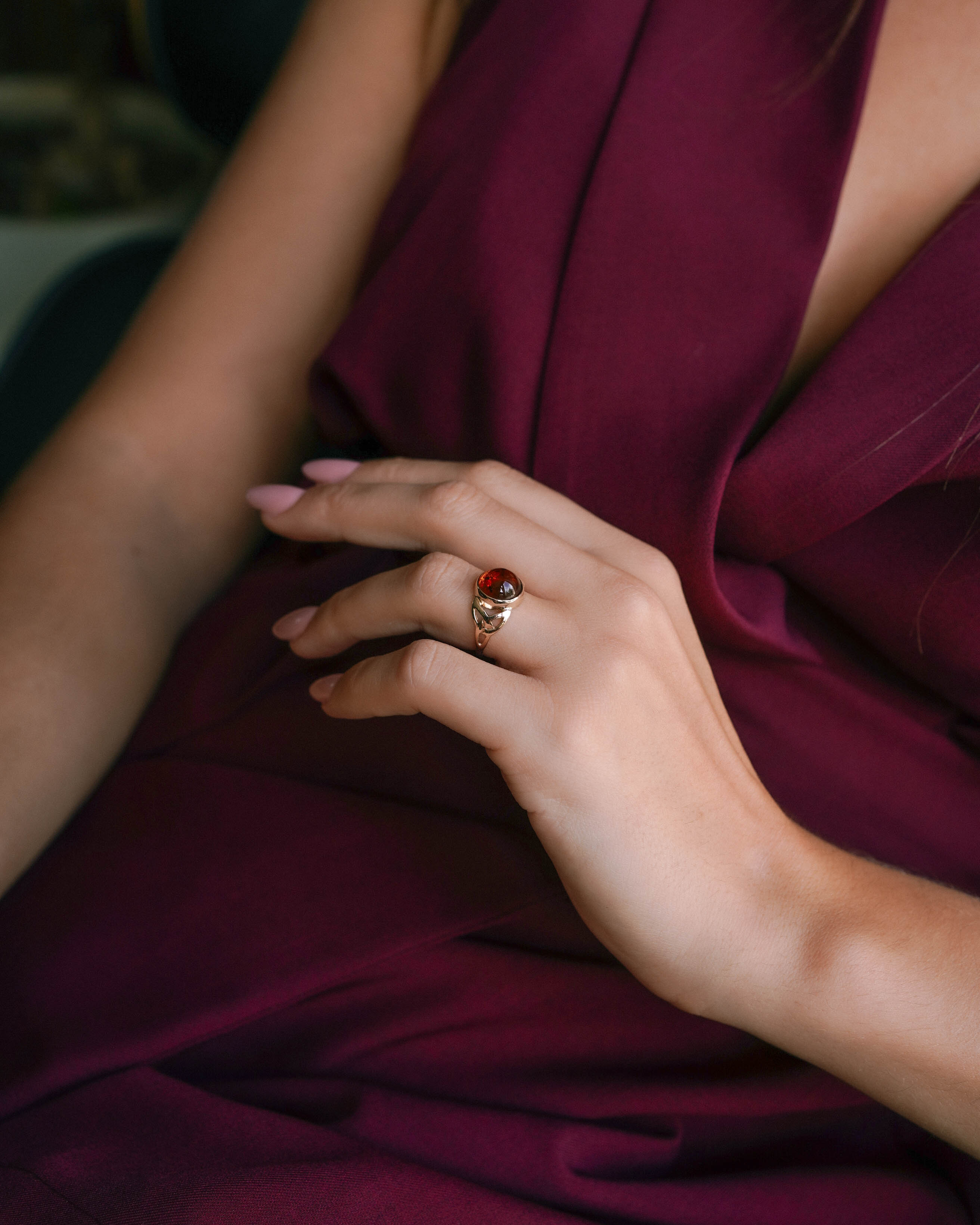Helana | Vintage Amber Solitaire Ring - Menina Amsterdam