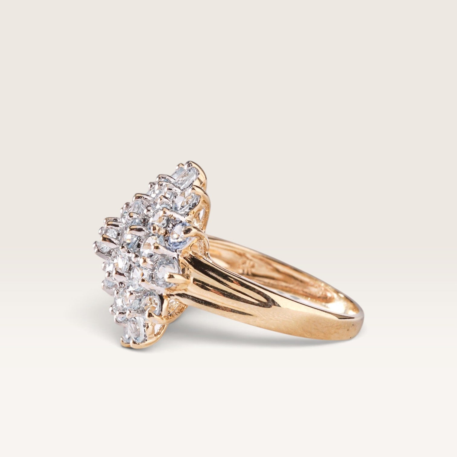 Julianne| Vintage Aquamarijn cluster ring