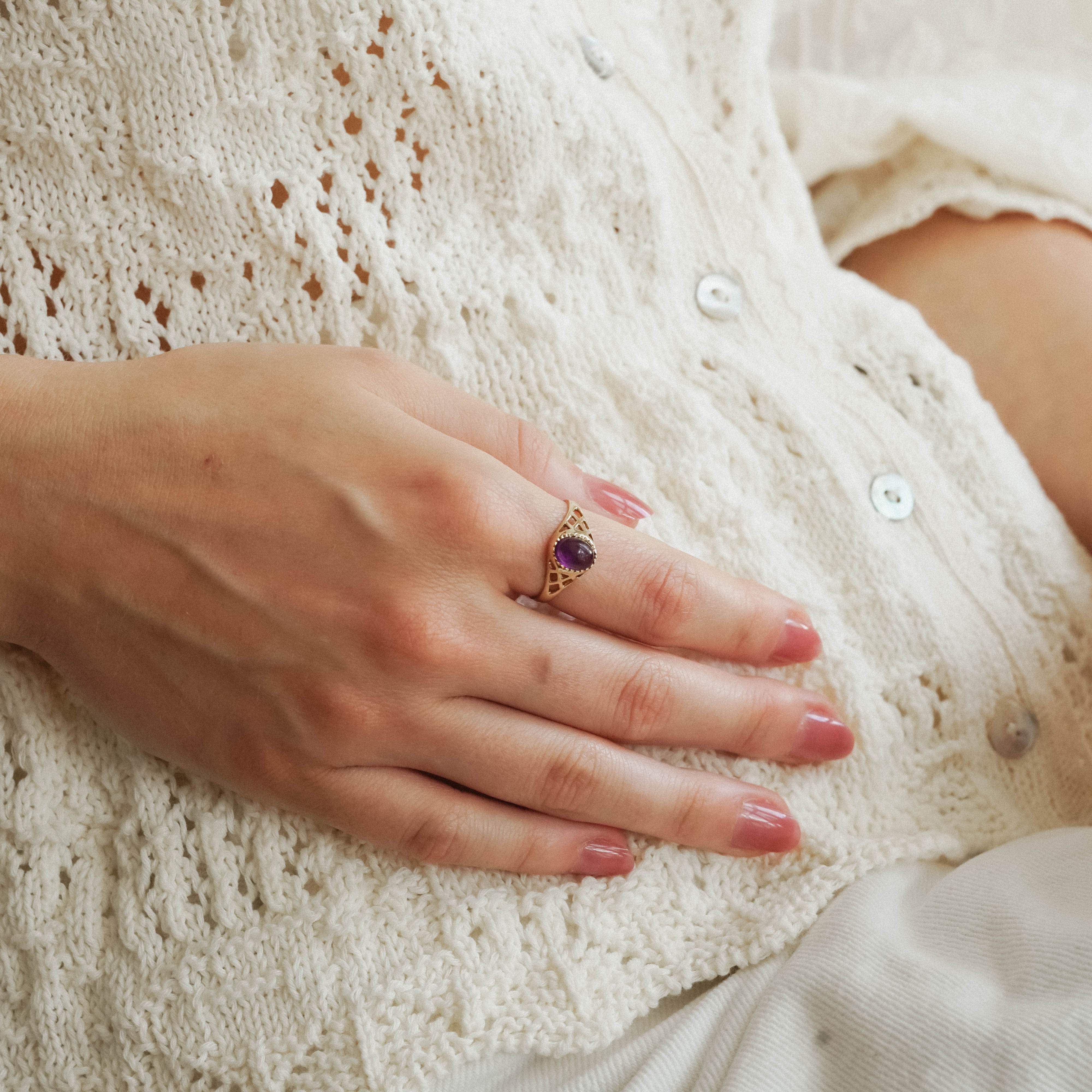 Amy | Vintage Cabochon Amethist ring