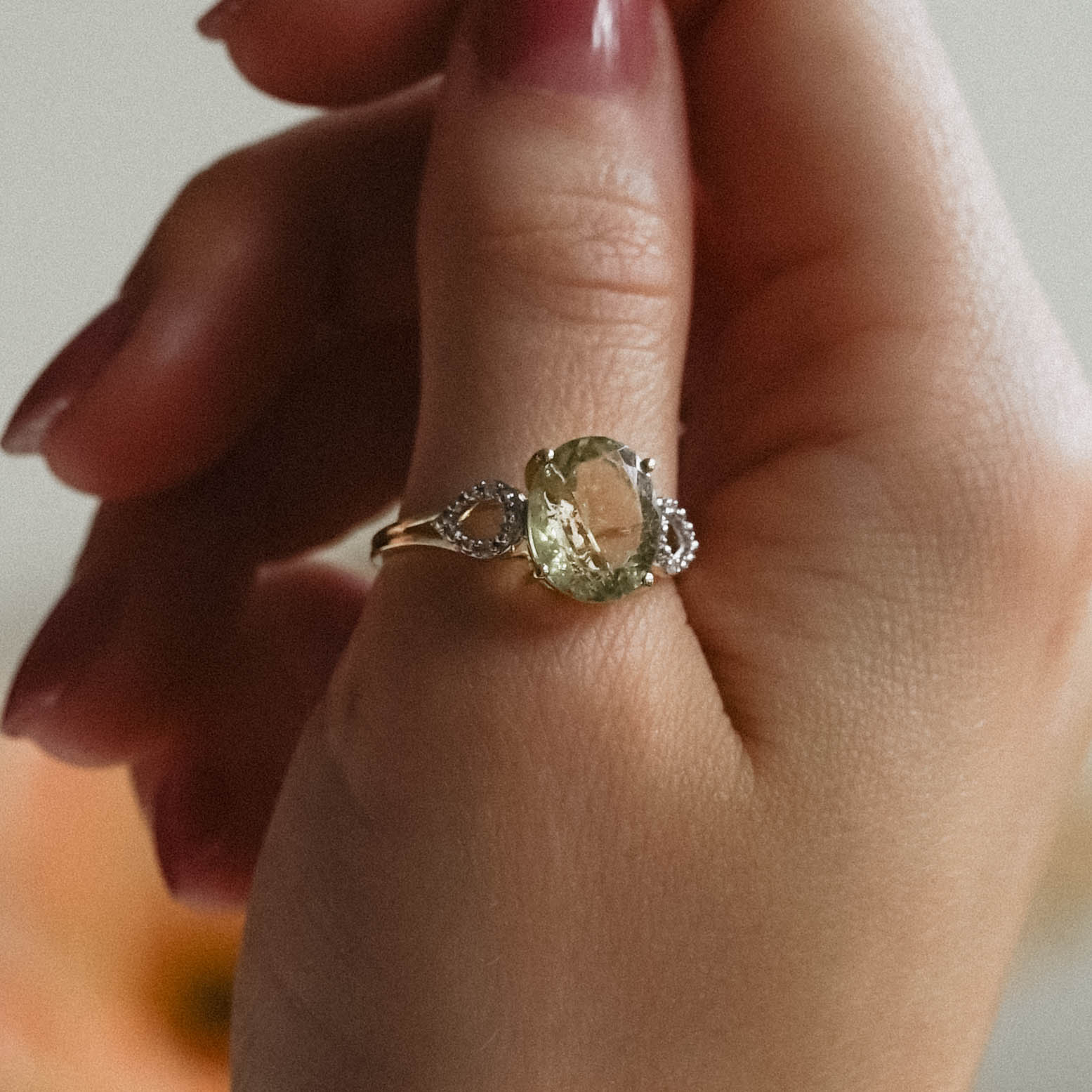 Eloise | Vintage Kwarts en Diamant ring - Menina Amsterdam