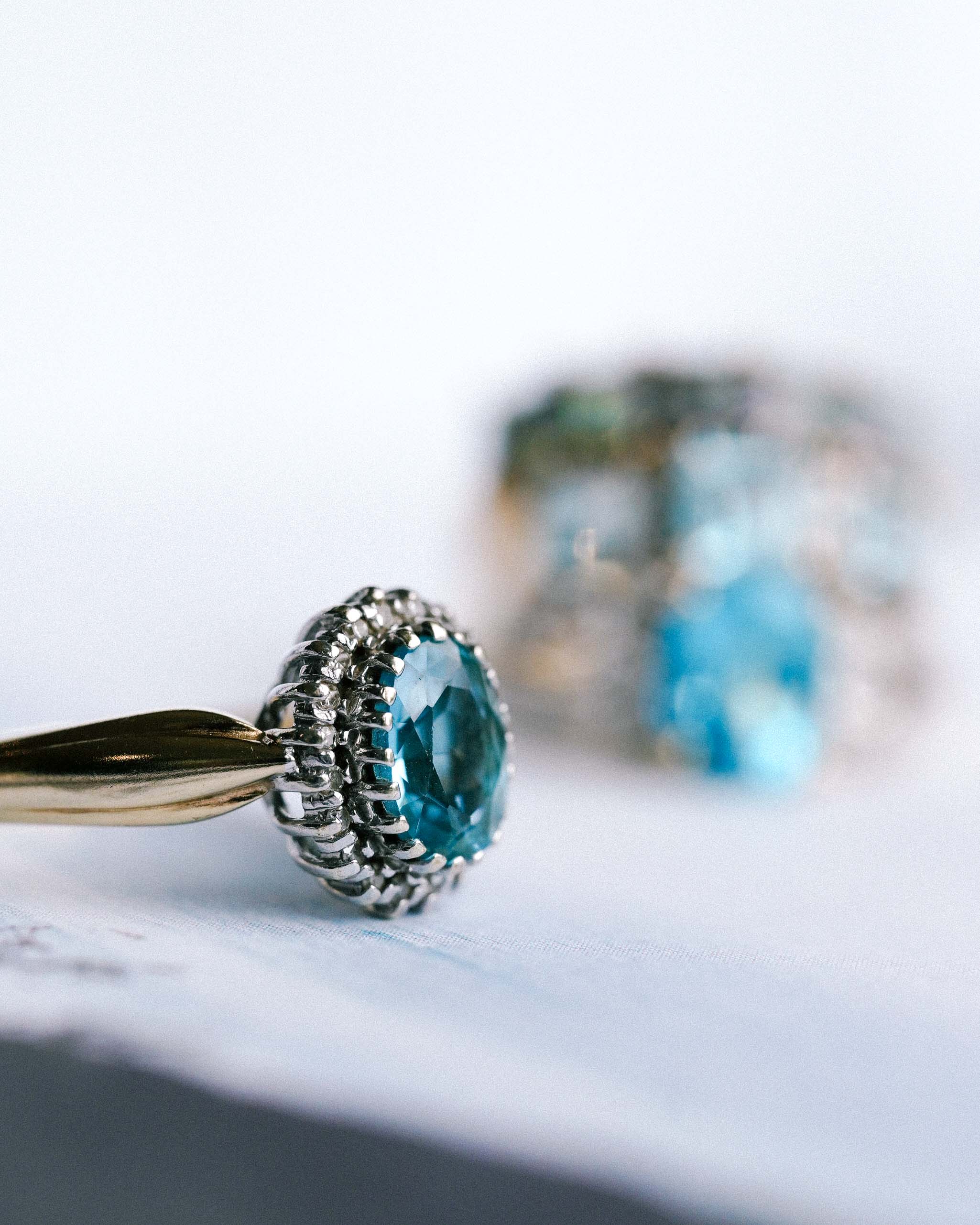 Elaria | Vintage Topaas & Diamant Halo Ring
