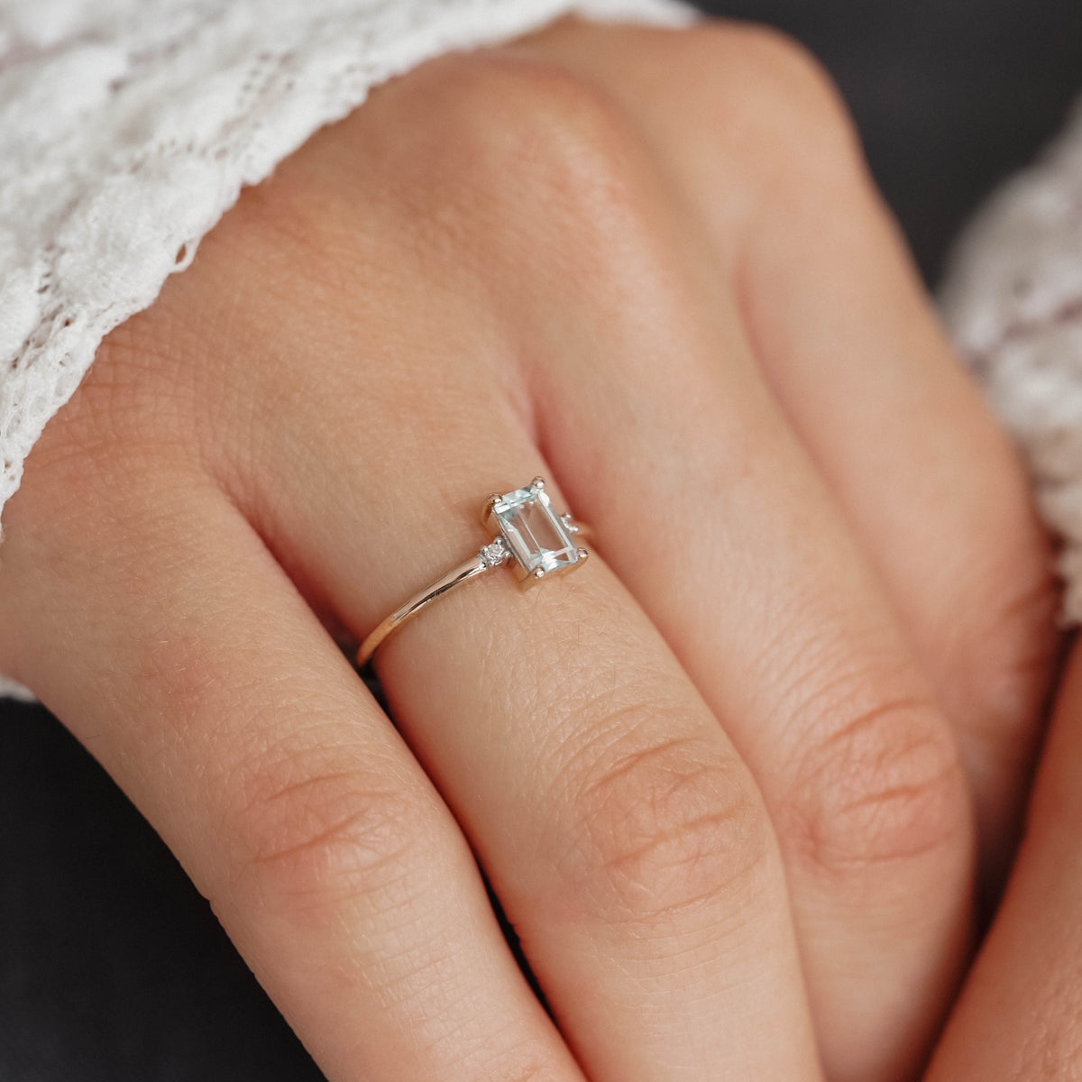 Odette | Aquamarijn & Diamant Ring - Menina Amsterdam