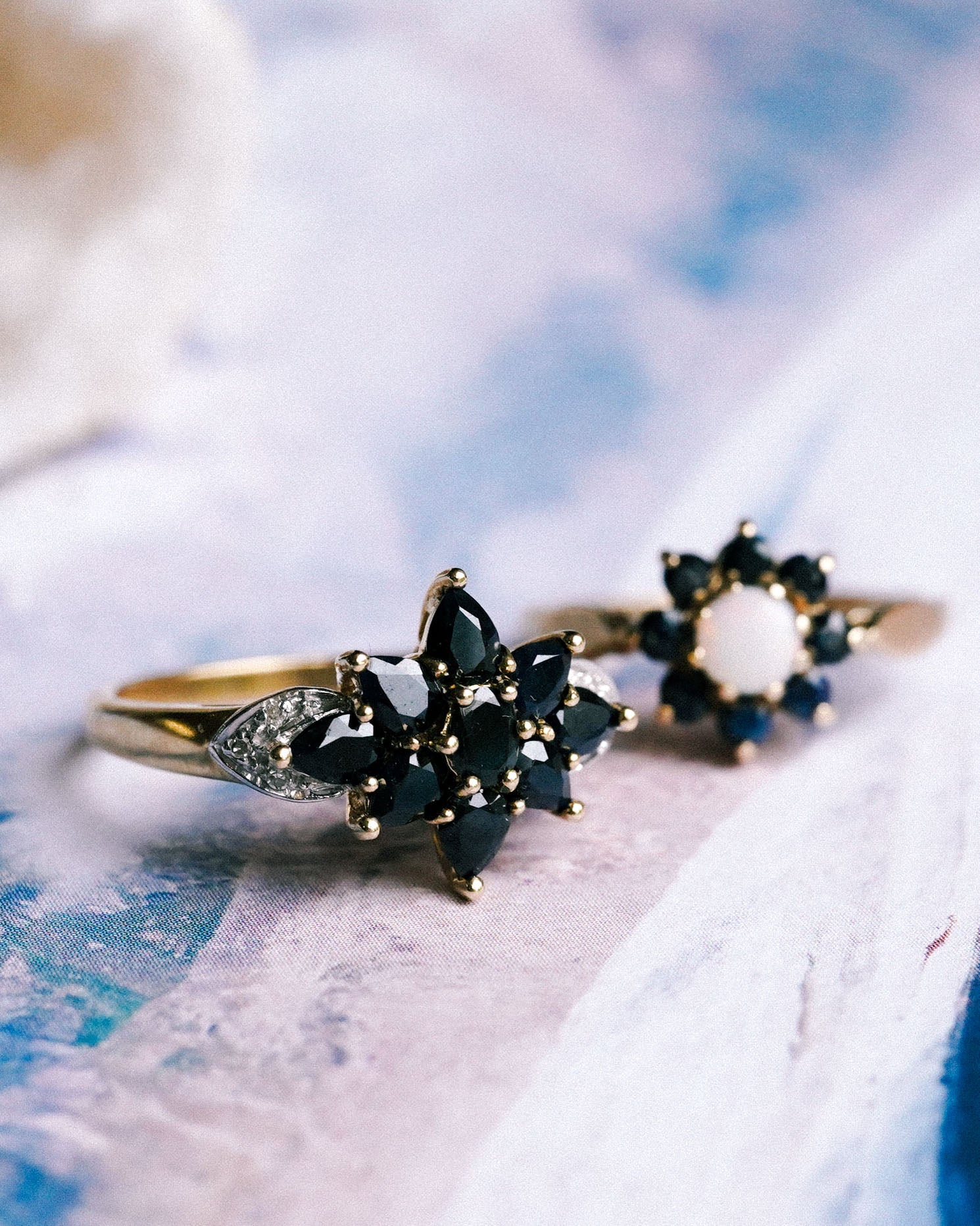 Elara | Vintage Opaal & Saffier Cluster Ring