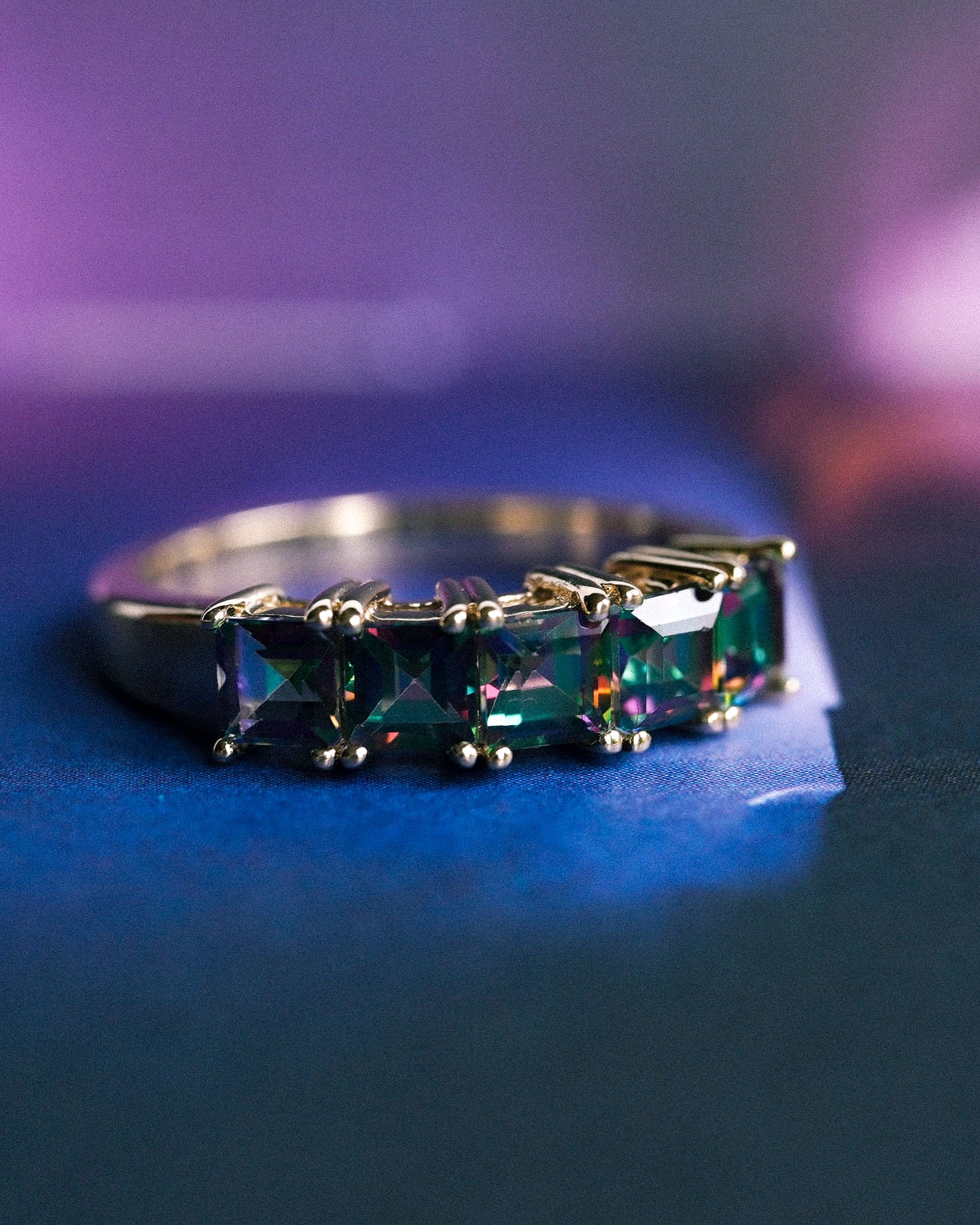Lucienne | Vintage Mystic Topaas Vijfsteen Ring