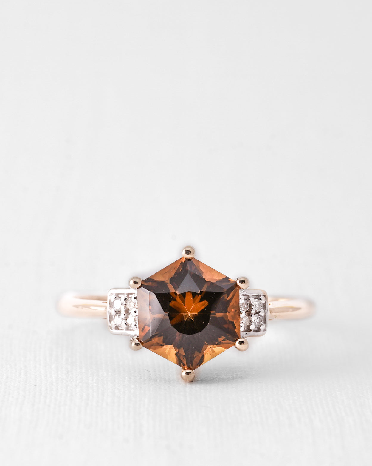 Solenna | Vintage Rookkwarts Solitair & Diamant Details Ring