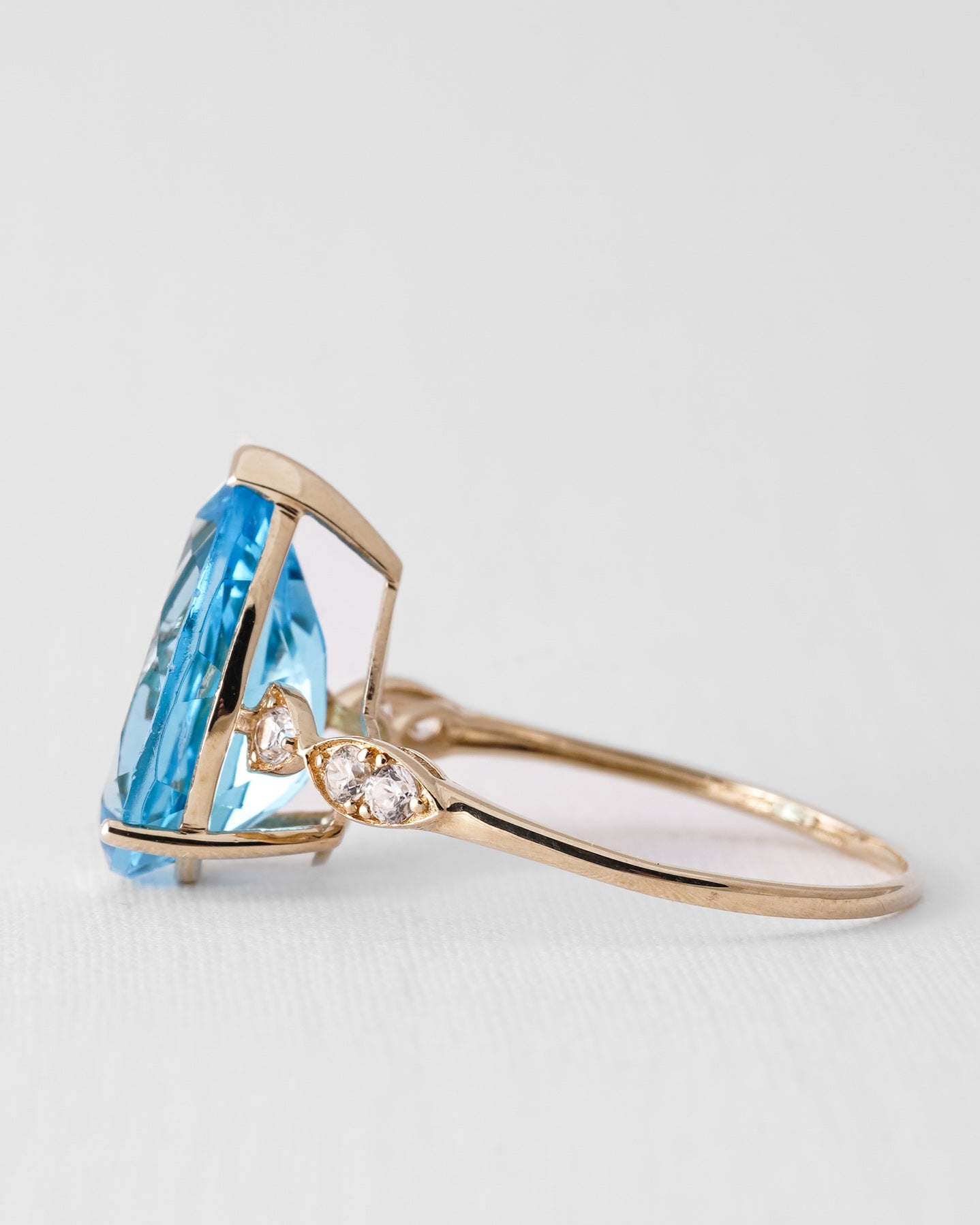 Nalora | Vintage Blauwe Topaas Dress Ring