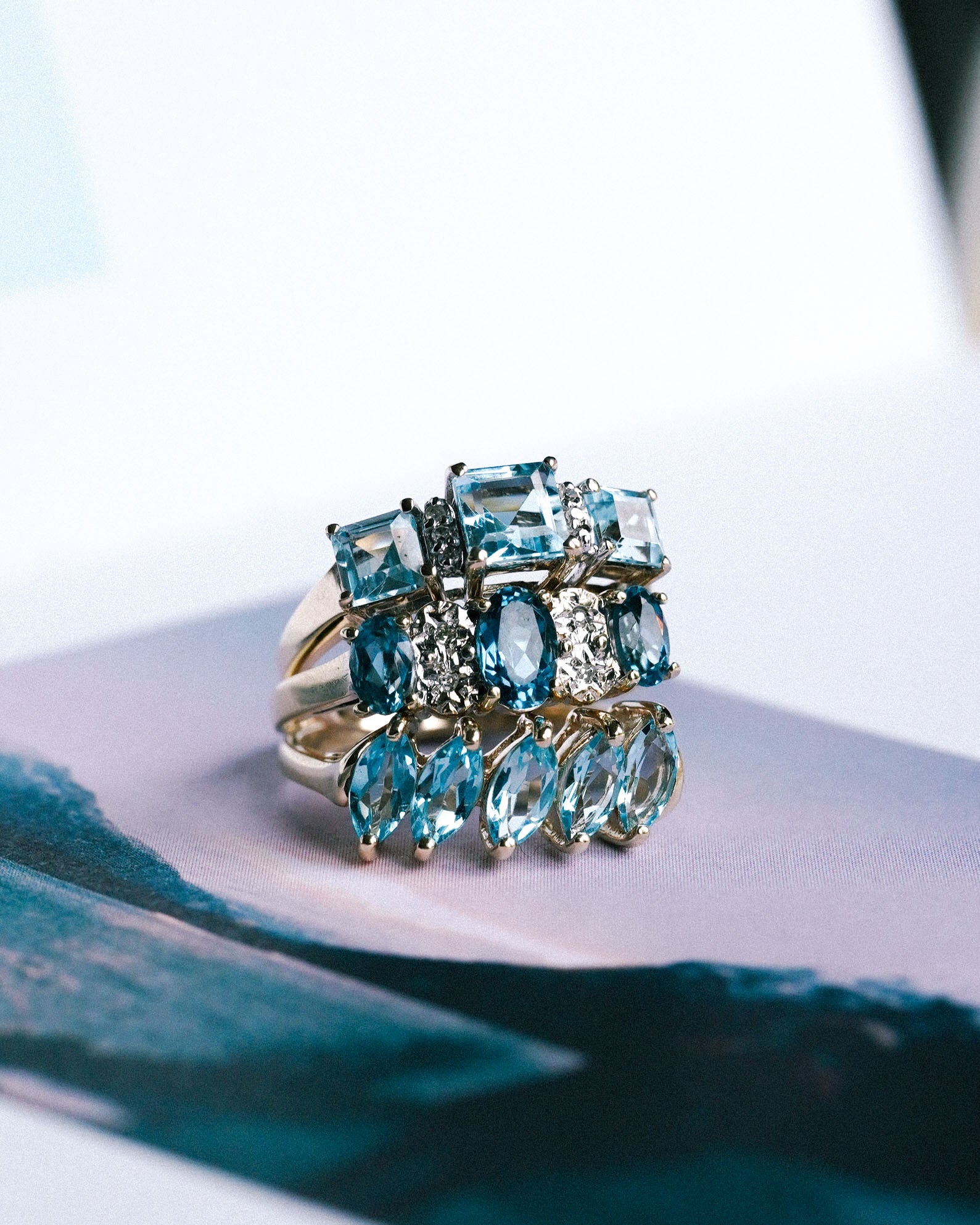 Ismena | Vintage Topaas & Diamant Driesteen Ring
