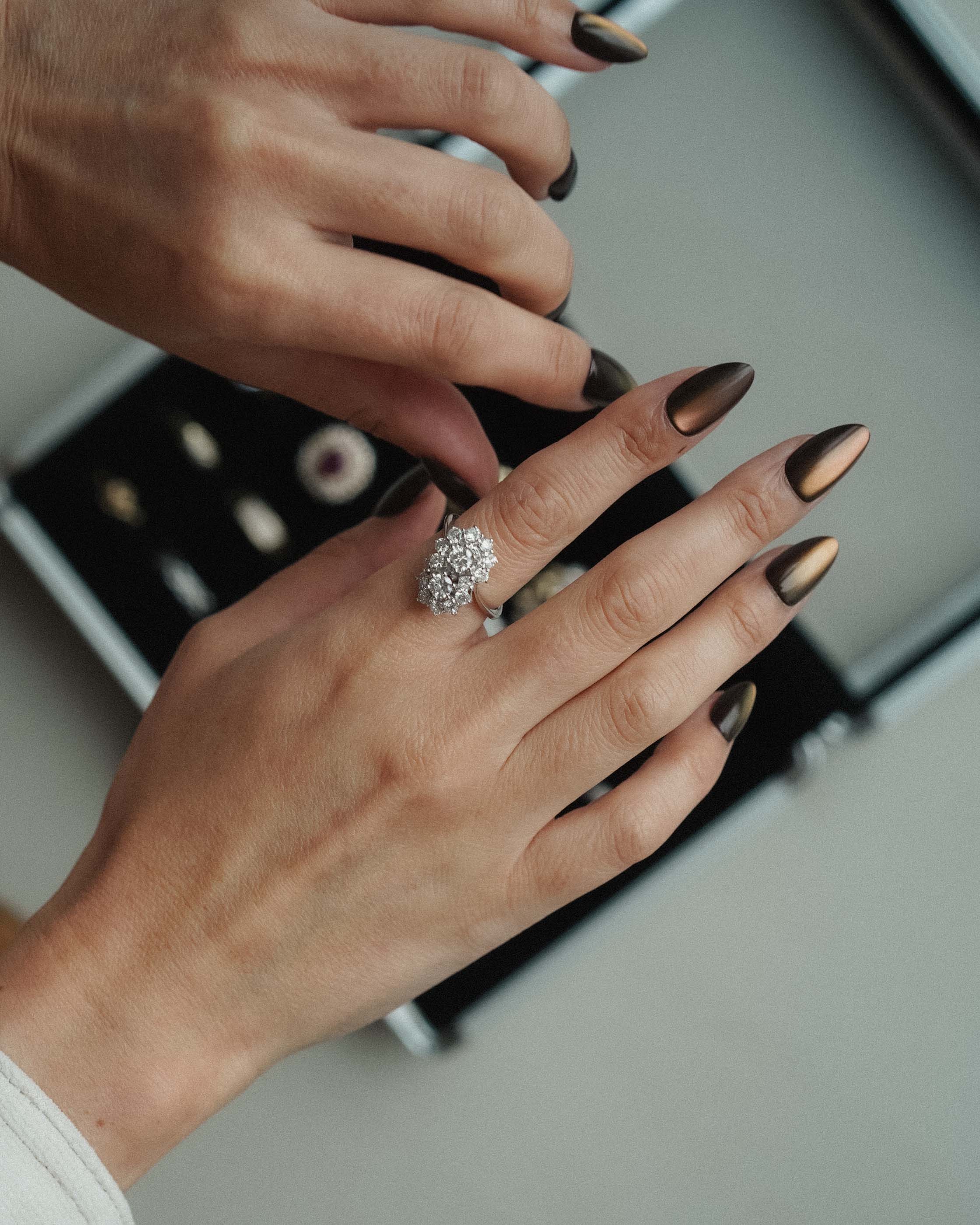 Elani | 18K White Gold Brilliant (1.85ct) Cluster Ring