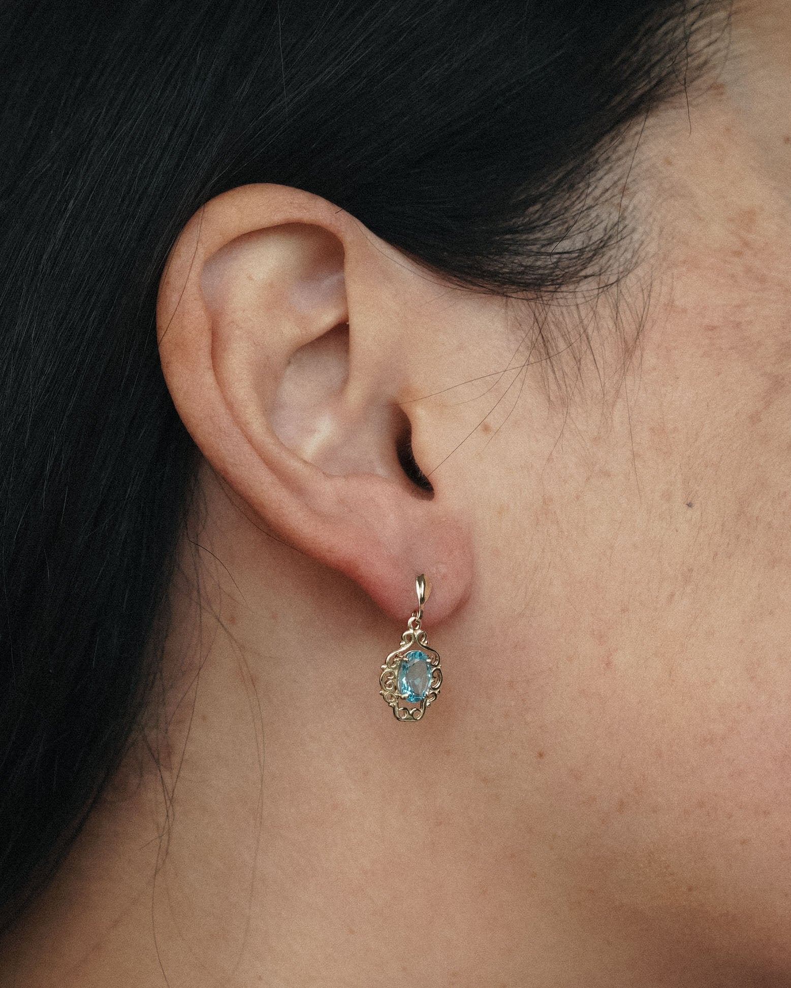 Thaloria | Vintage Blauwe Topaas Oorbellen