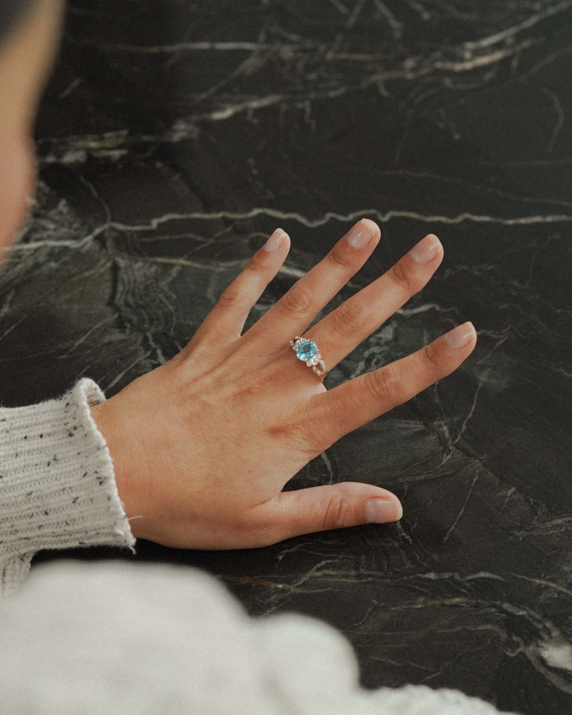Zyra | Vintage Topaas & Diamant Solitaire Ring