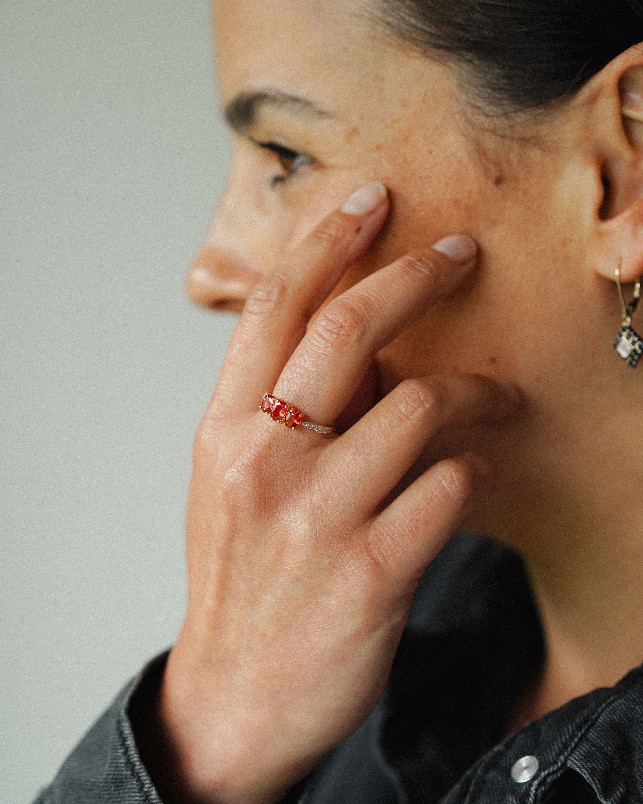 Seraphine | Vintage Fancy Saffier & Diamant Driesteen Ring