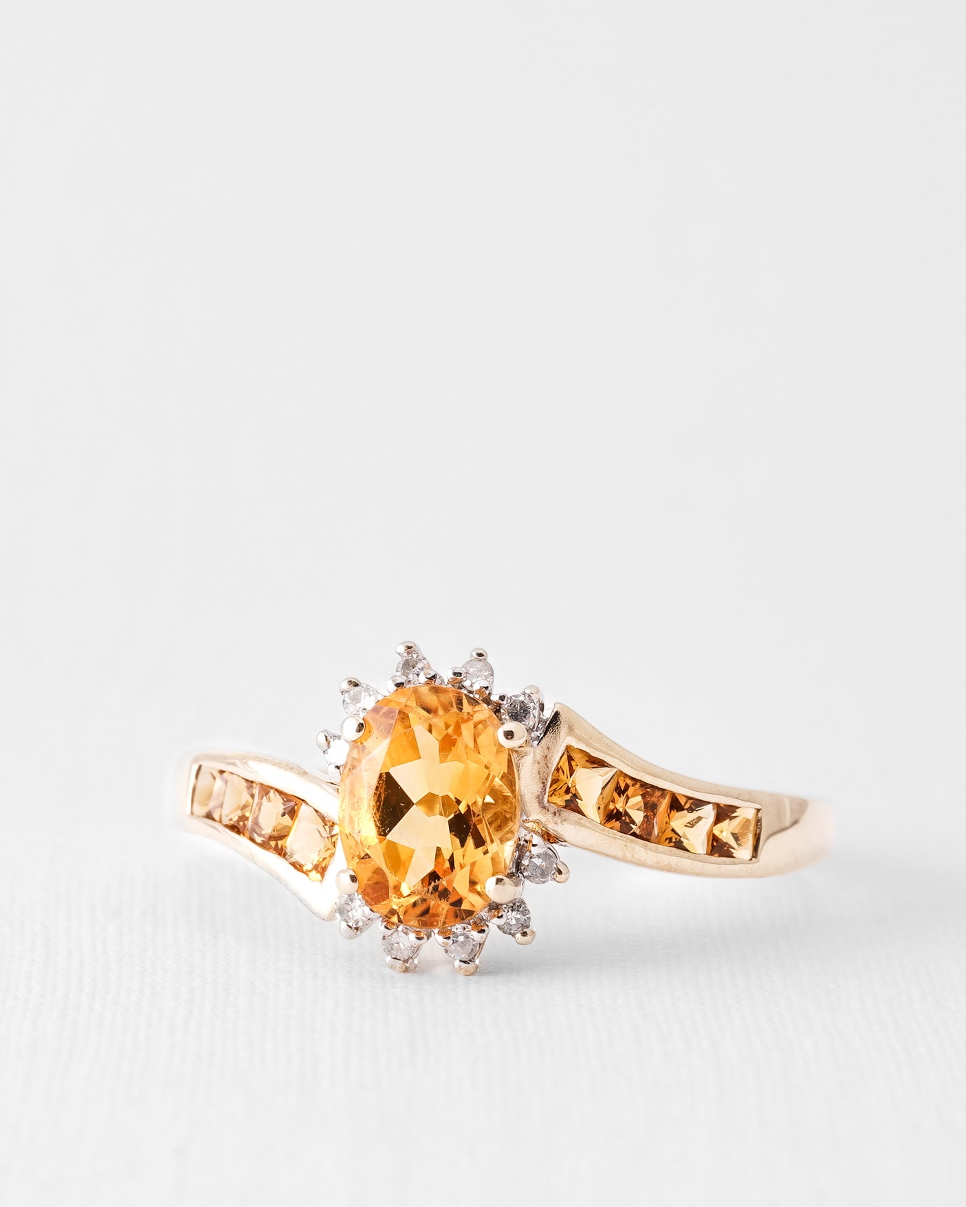 Esme | Vintage Citrien & Diamant Solitaire Ring