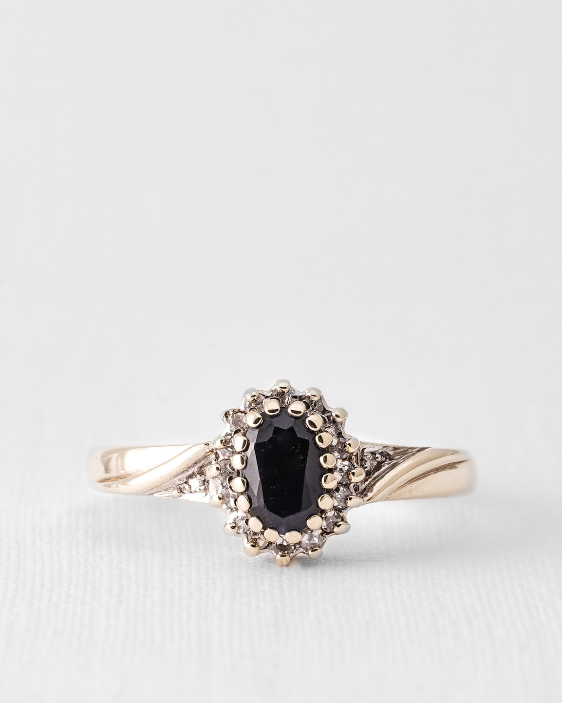 Delphine | Vintage Saffier & Diamant Halo Ring