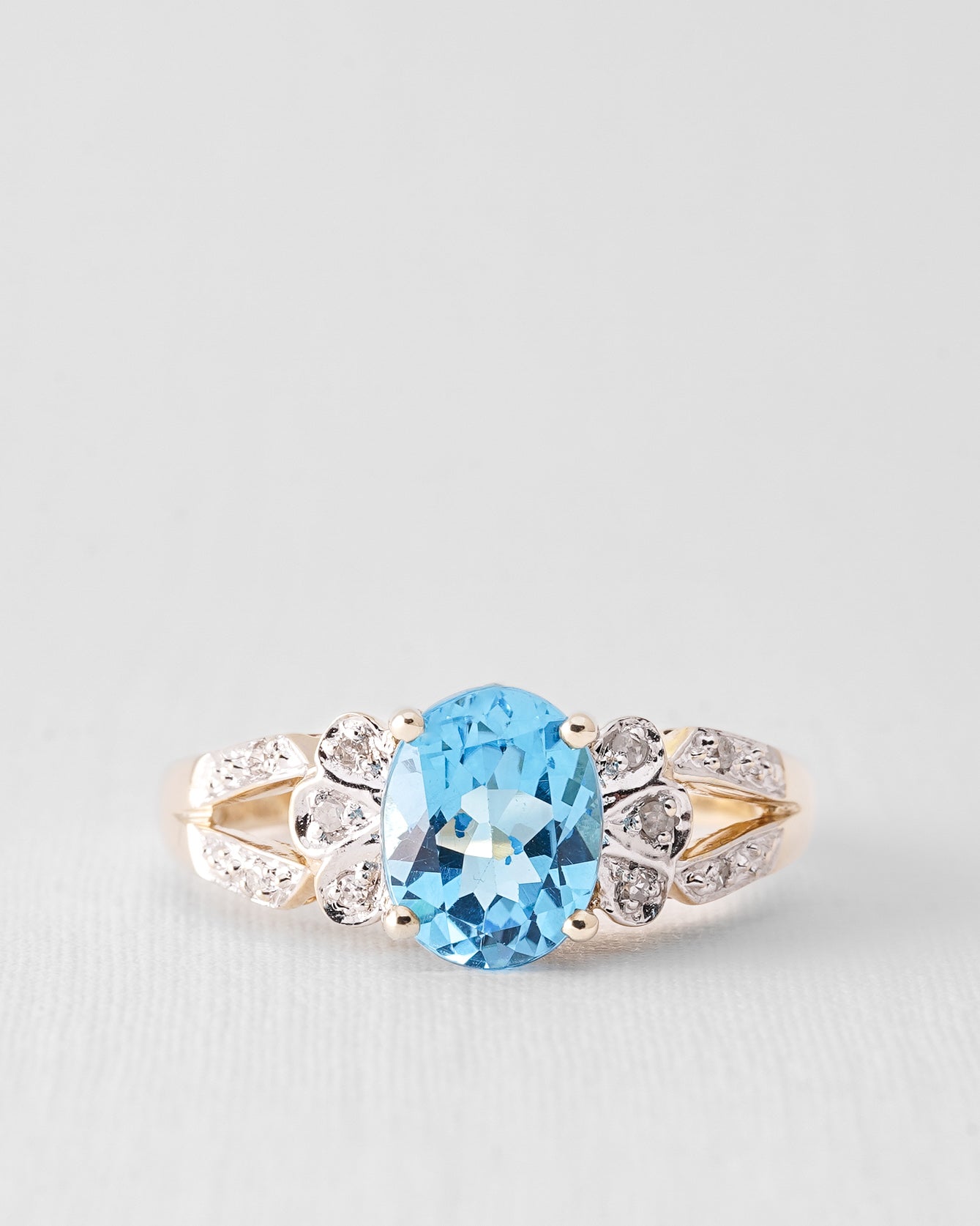 Zyra | Vintage Topaas & Diamant Solitaire Ring