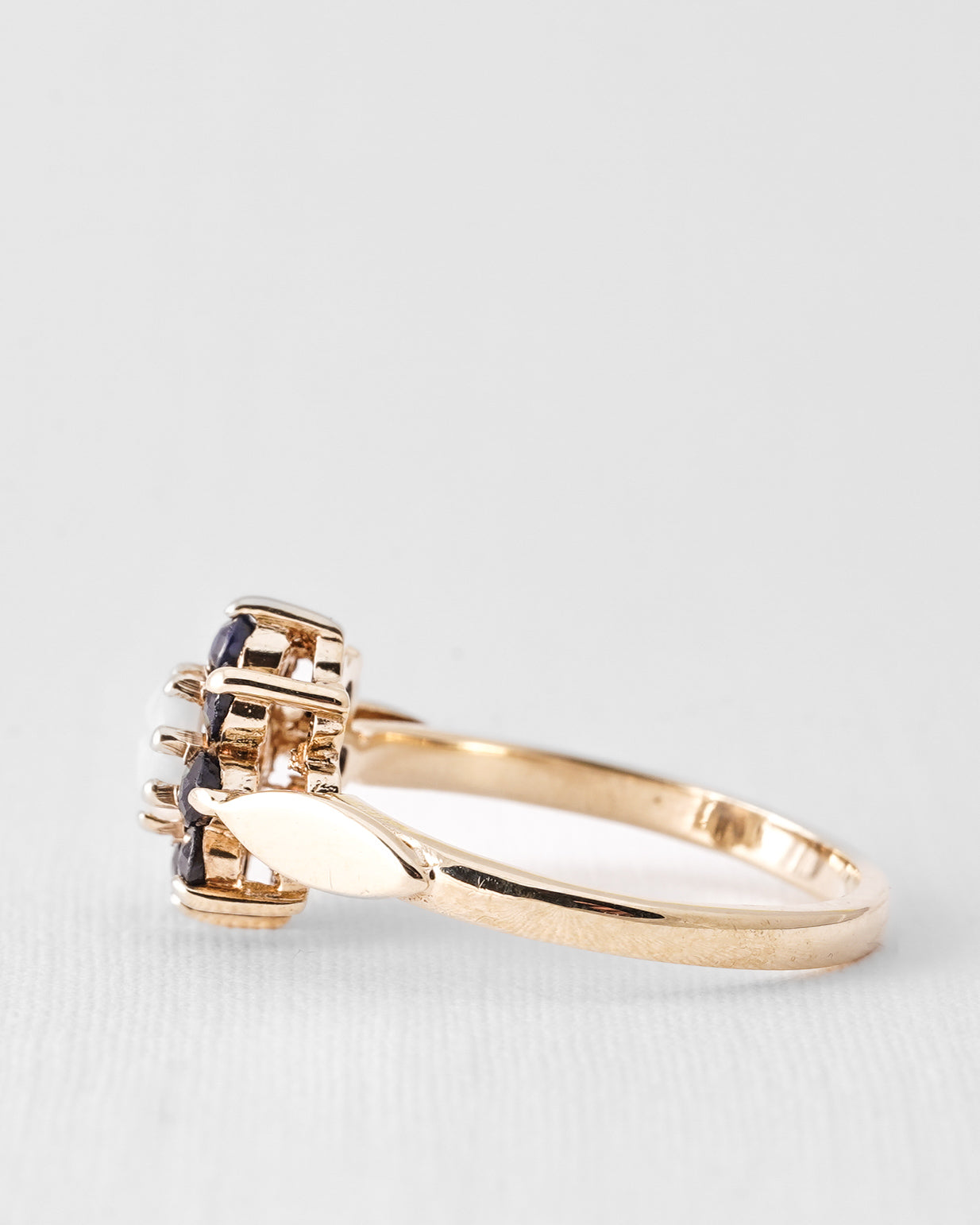 Elara | Vintage Opaal & Saffier Cluster Ring