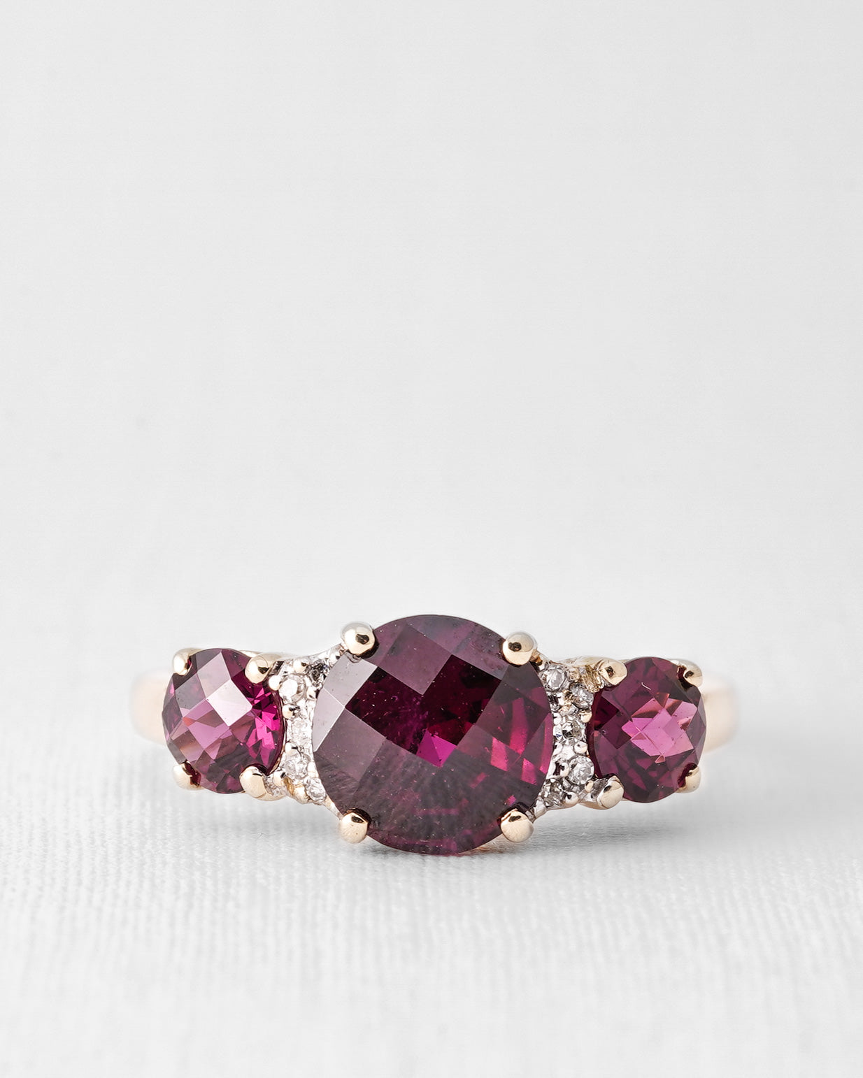 Rafaela | Vintage Granaat & Diamant Driesteen Ring