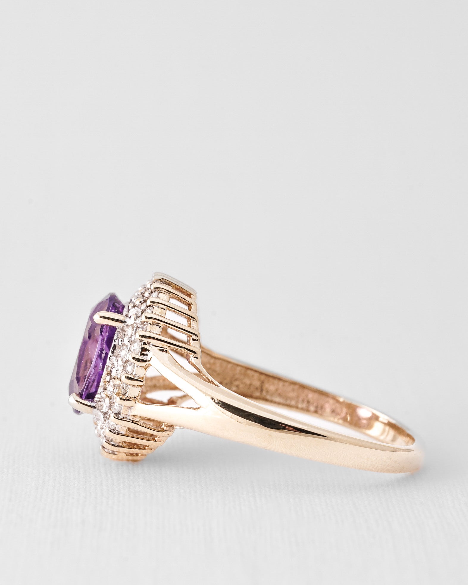 Vionne | Vintage Amethist & Diamant Halo Ring