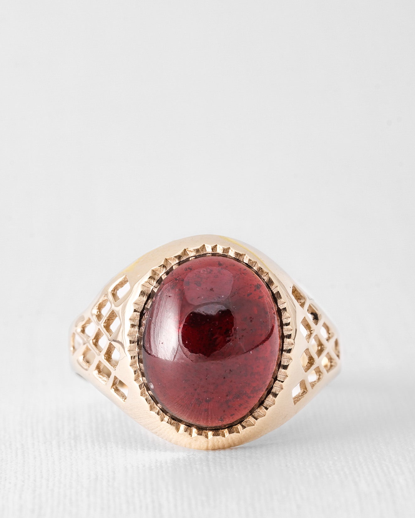 Maribel | Vintage Cabochon Granaat Ring