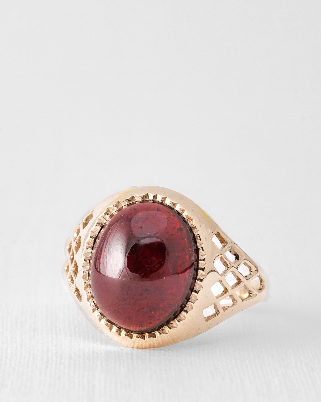 Maribel | Vintage Cabochon Granaat Ring