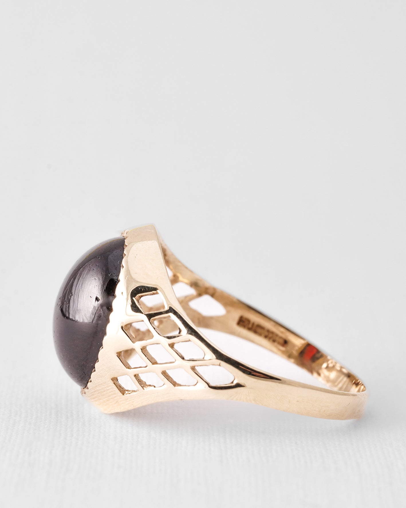 Maribel | Vintage Cabochon Granaat Ring