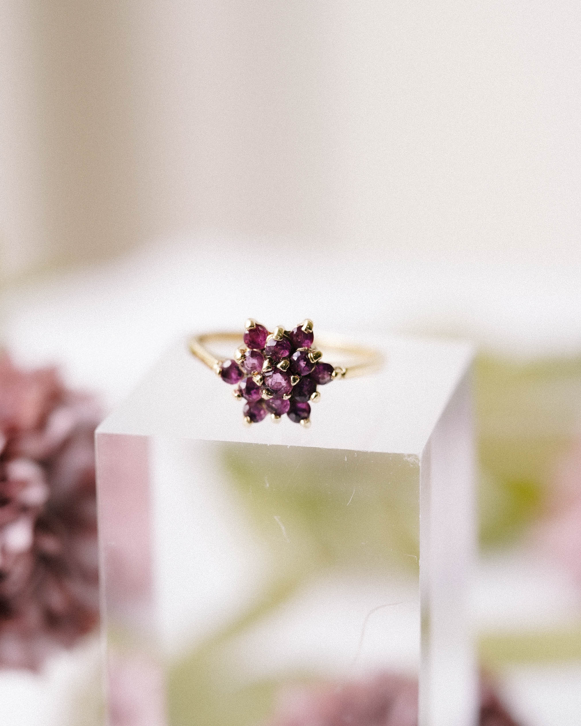 Elodie | Vintage Robijn Cluster