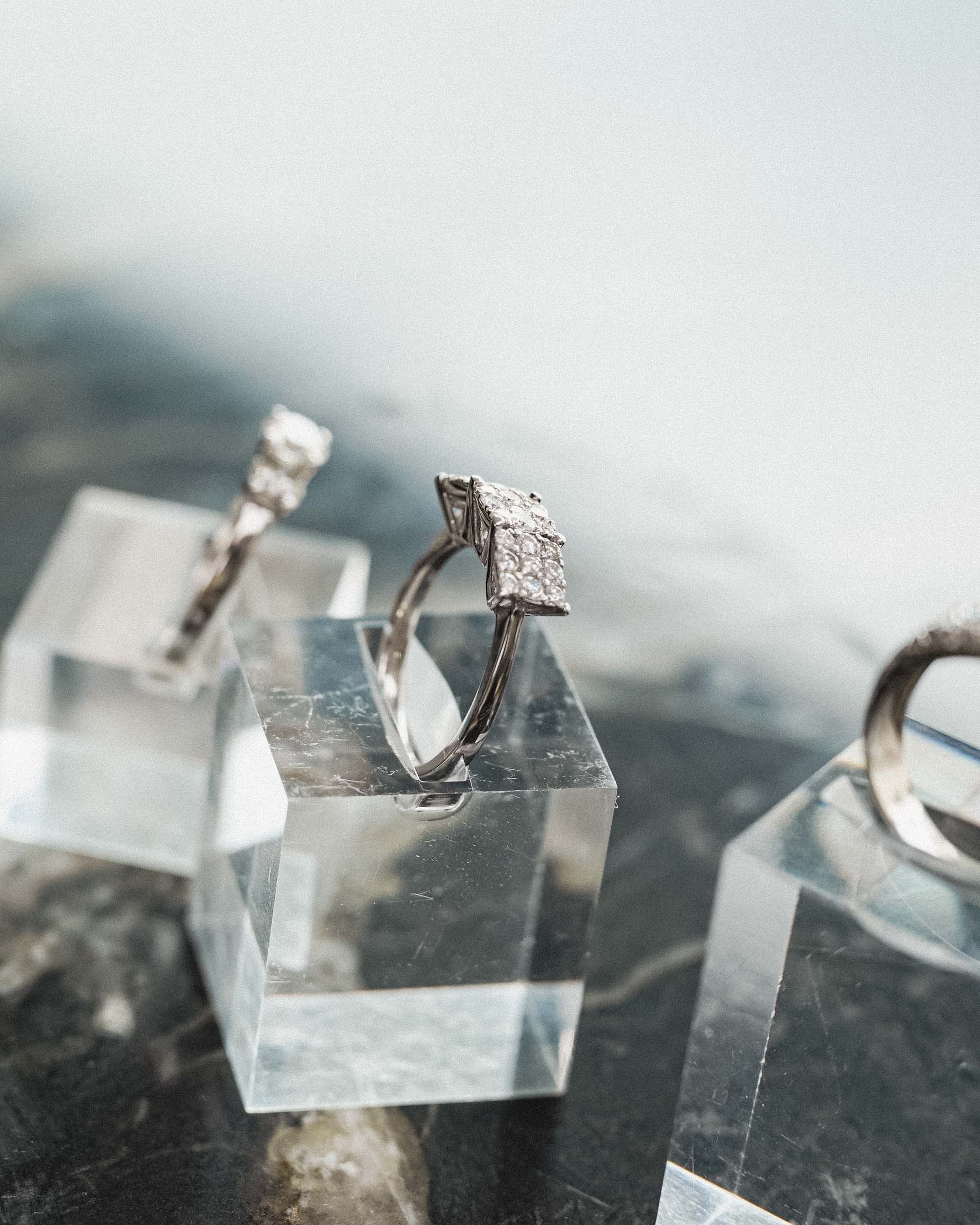 Lydiana | 18K Witgoud & Diamant (0.75ct) Brilliant Cut Ring