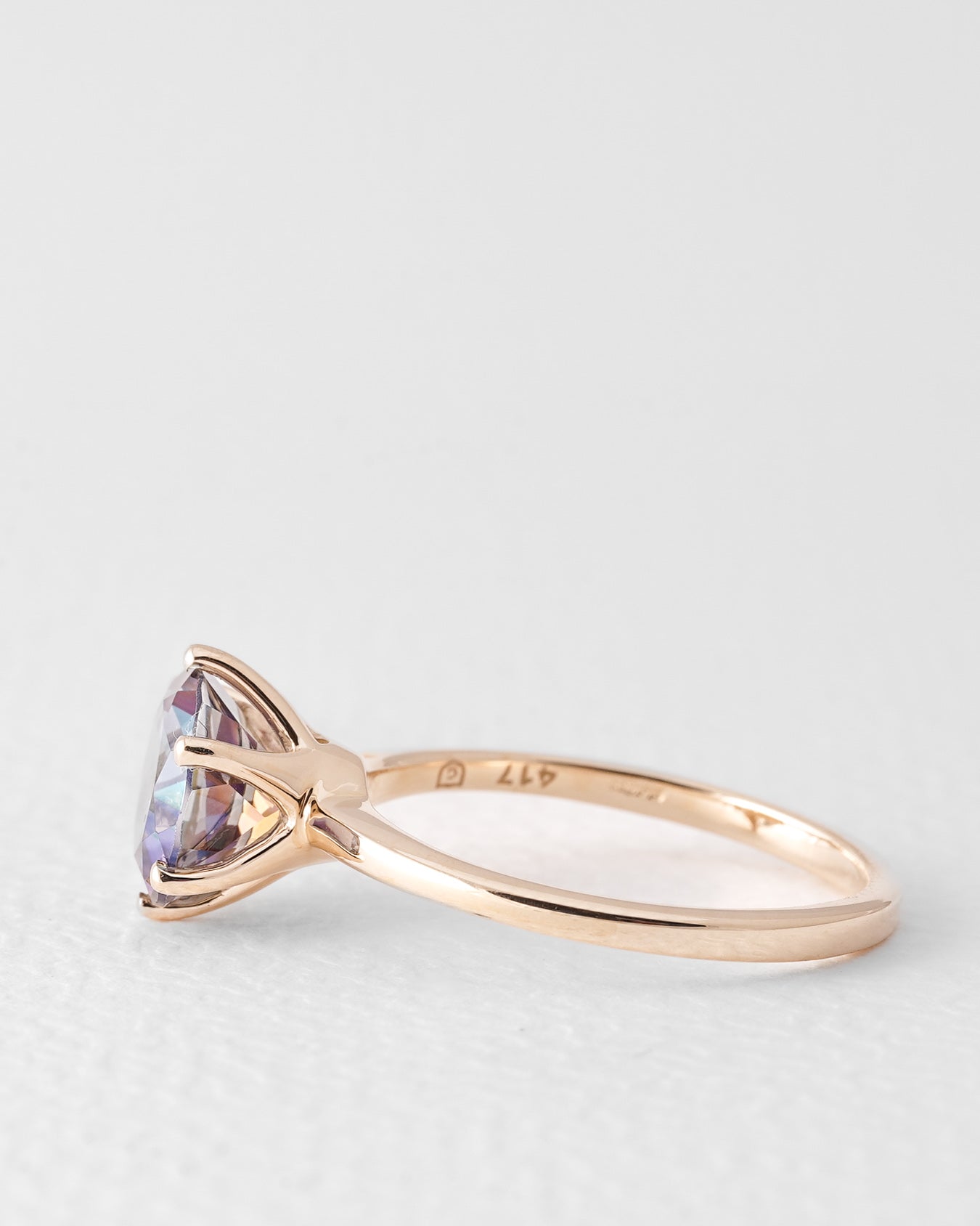 Nélya | Vintage Mystiek Topaas Solitair Ring