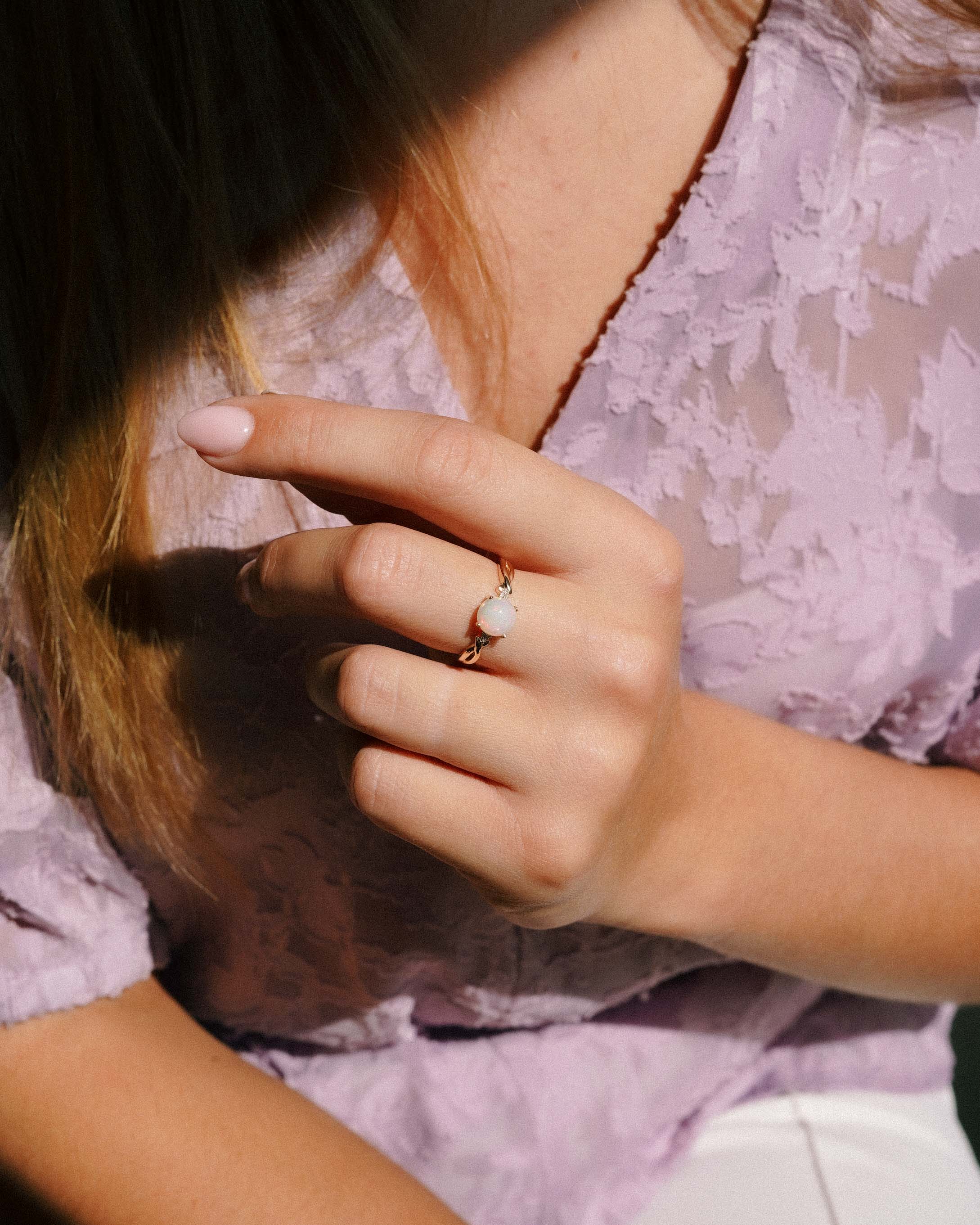 Lumira | Vintage Opaal & Diamant Cabochon Ring