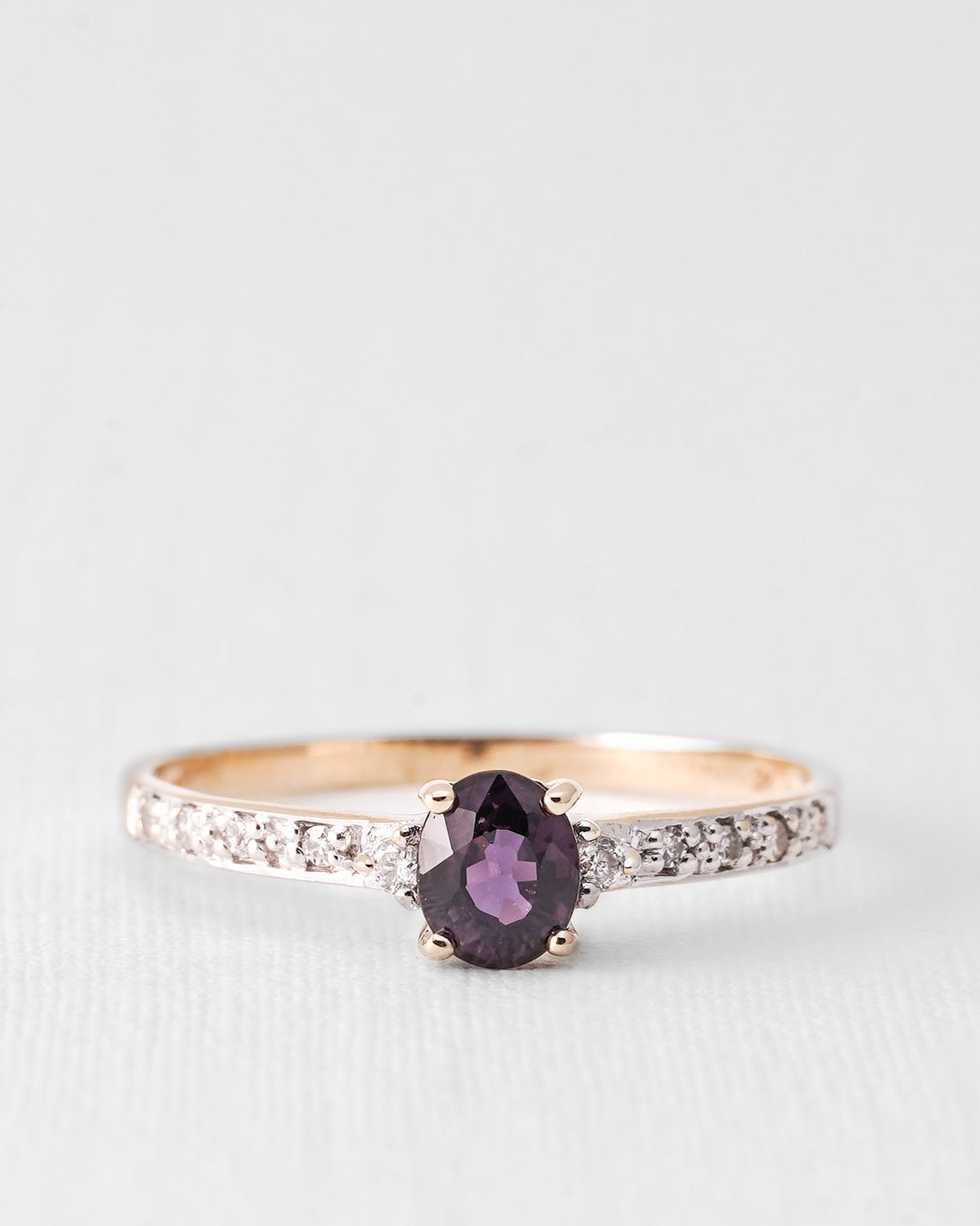 Junia | Vintage Spinel Solitair & Diamant Details Ring