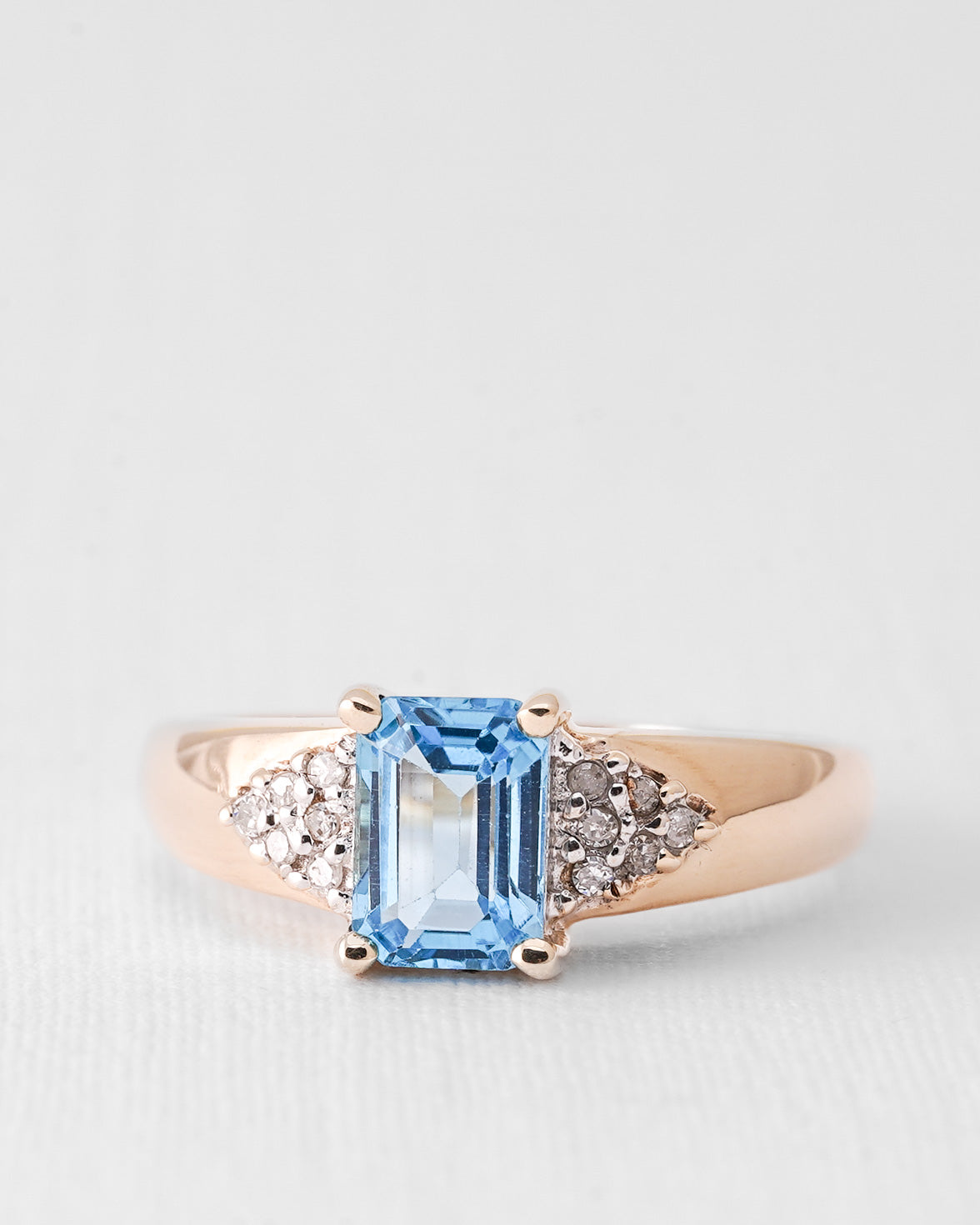 Meira | Vintage Topaas Solitair & Diamant Details Ring