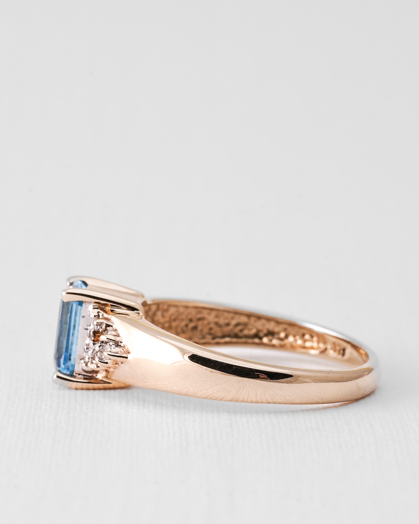 Meira | Vintage Topaas Solitair & Diamant Details Ring