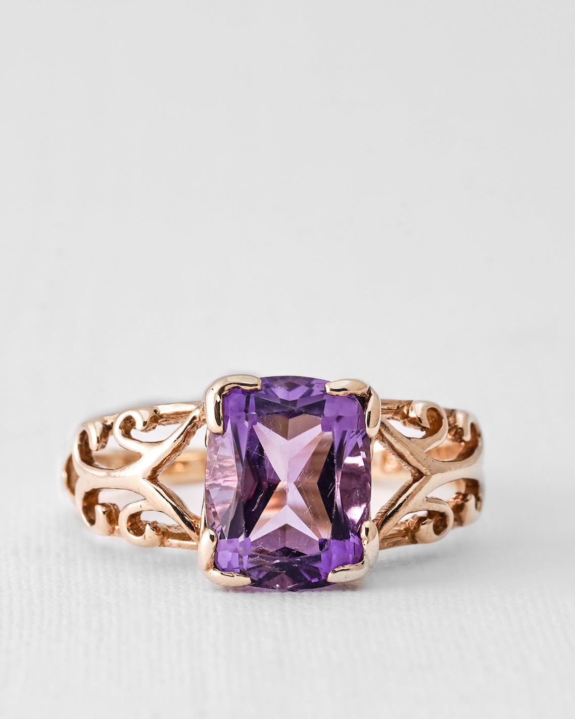 Deliane | Vintage Amethist Solitair Ring